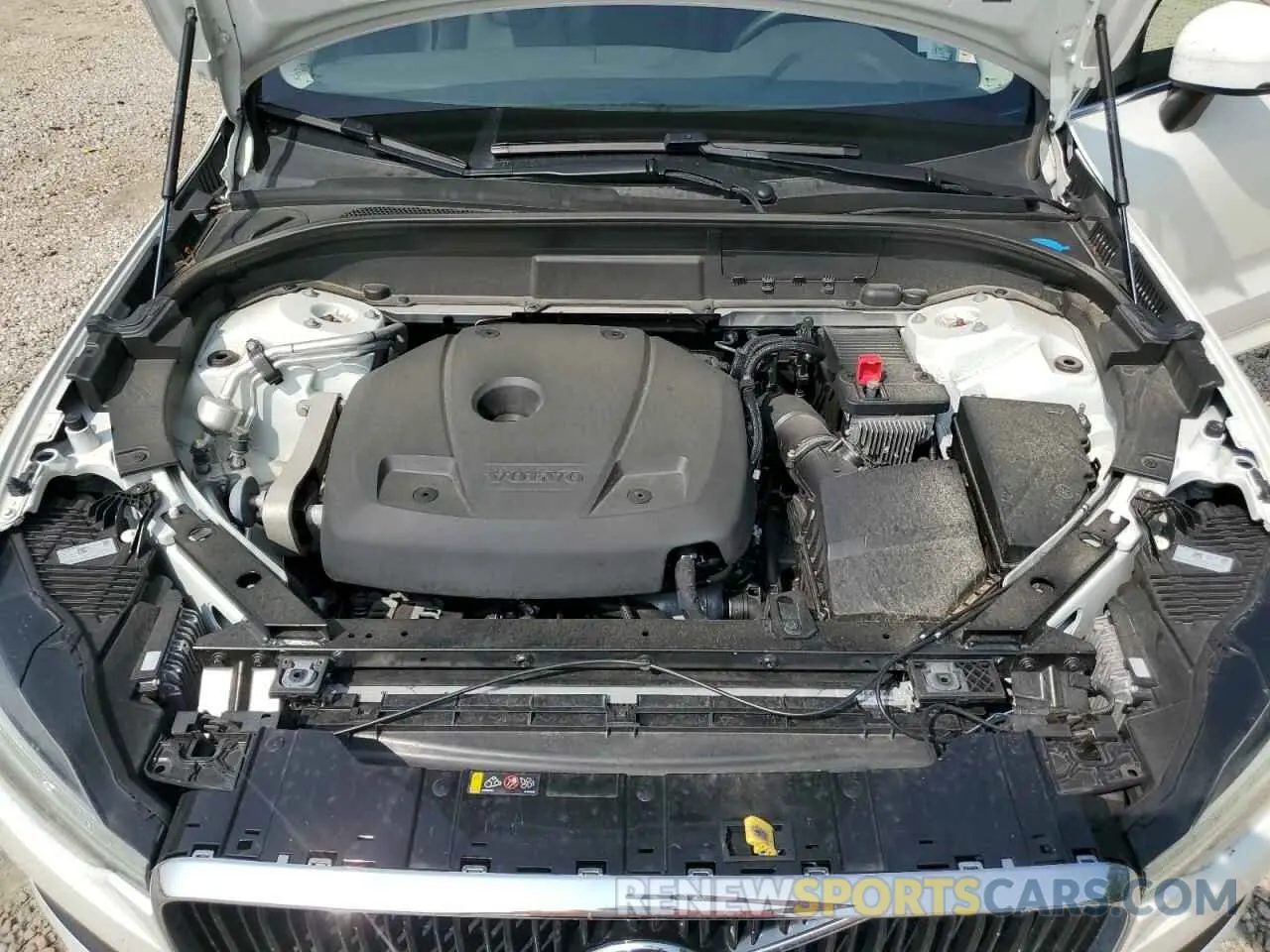 12 Photograph of a damaged car YV4102RK3M1809932 VOLVO XC60 2021