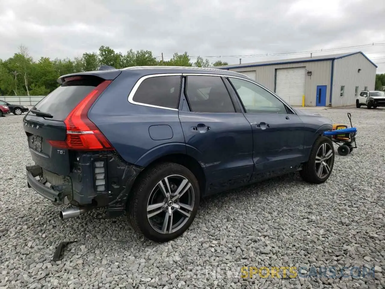 3 Photograph of a damaged car YV4102RK3M1822938 VOLVO XC60 2021