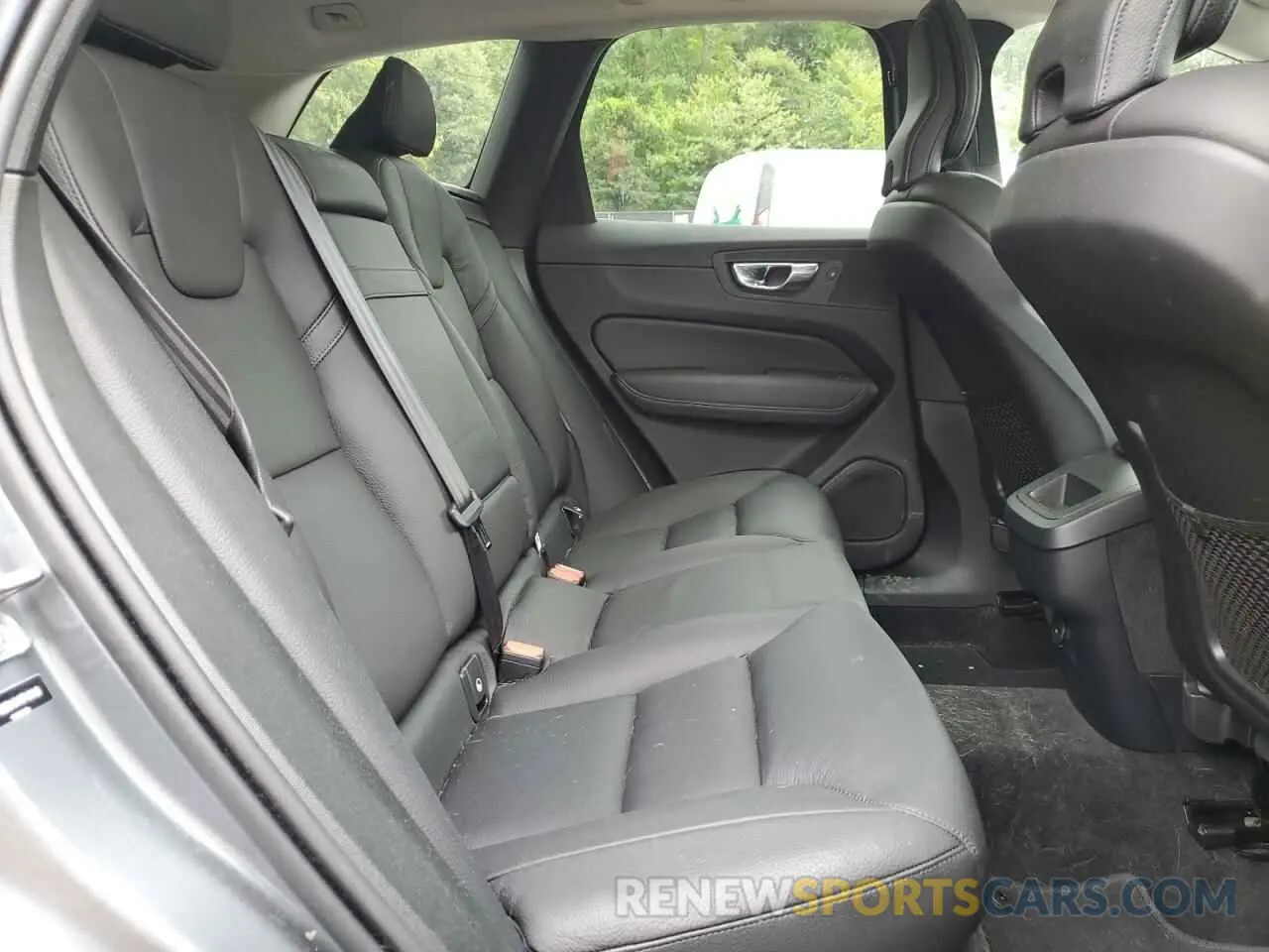 11 Photograph of a damaged car YV4102RK4M1740149 VOLVO XC60 2021