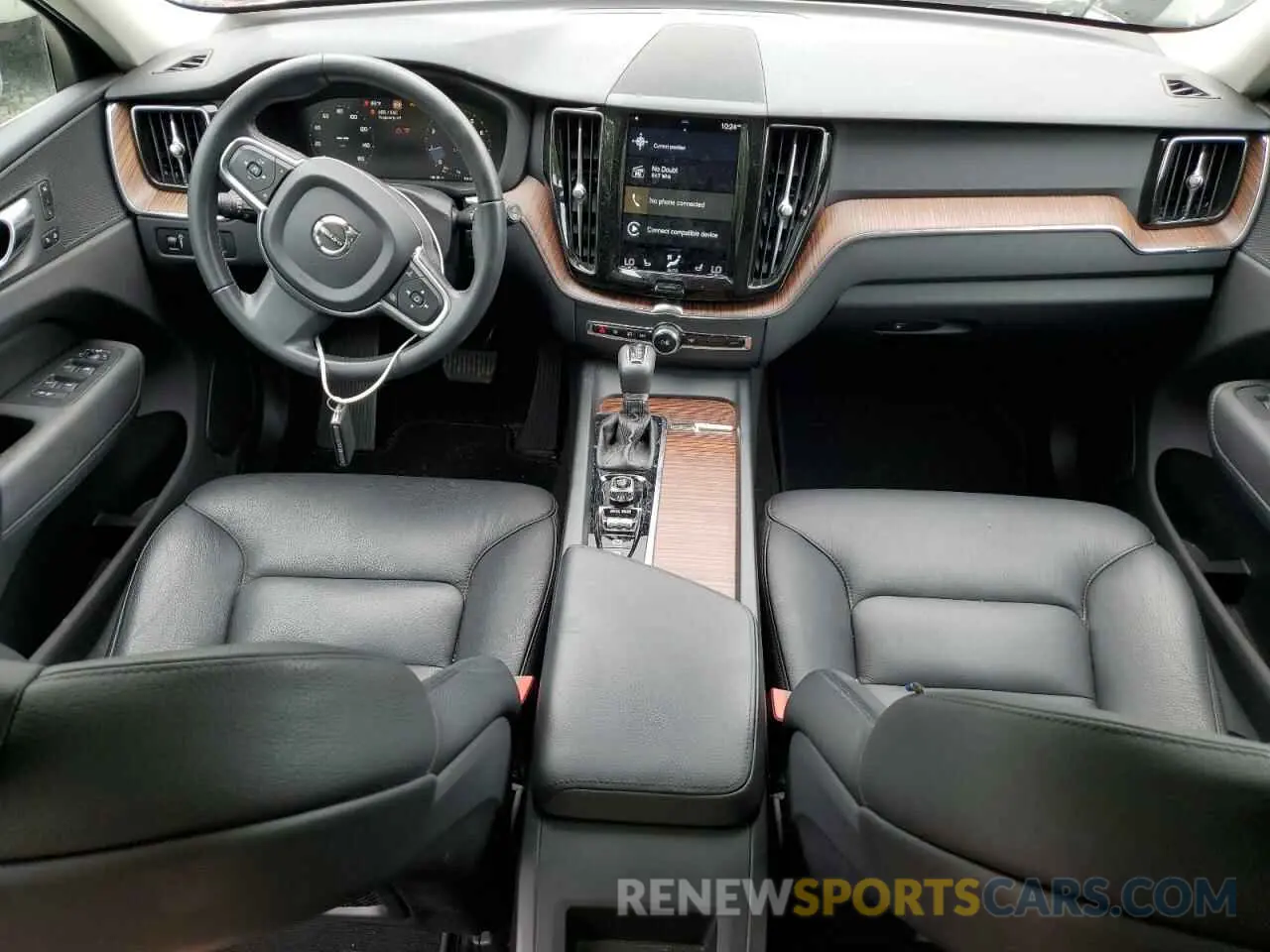 8 Photograph of a damaged car YV4102RK4M1740149 VOLVO XC60 2021