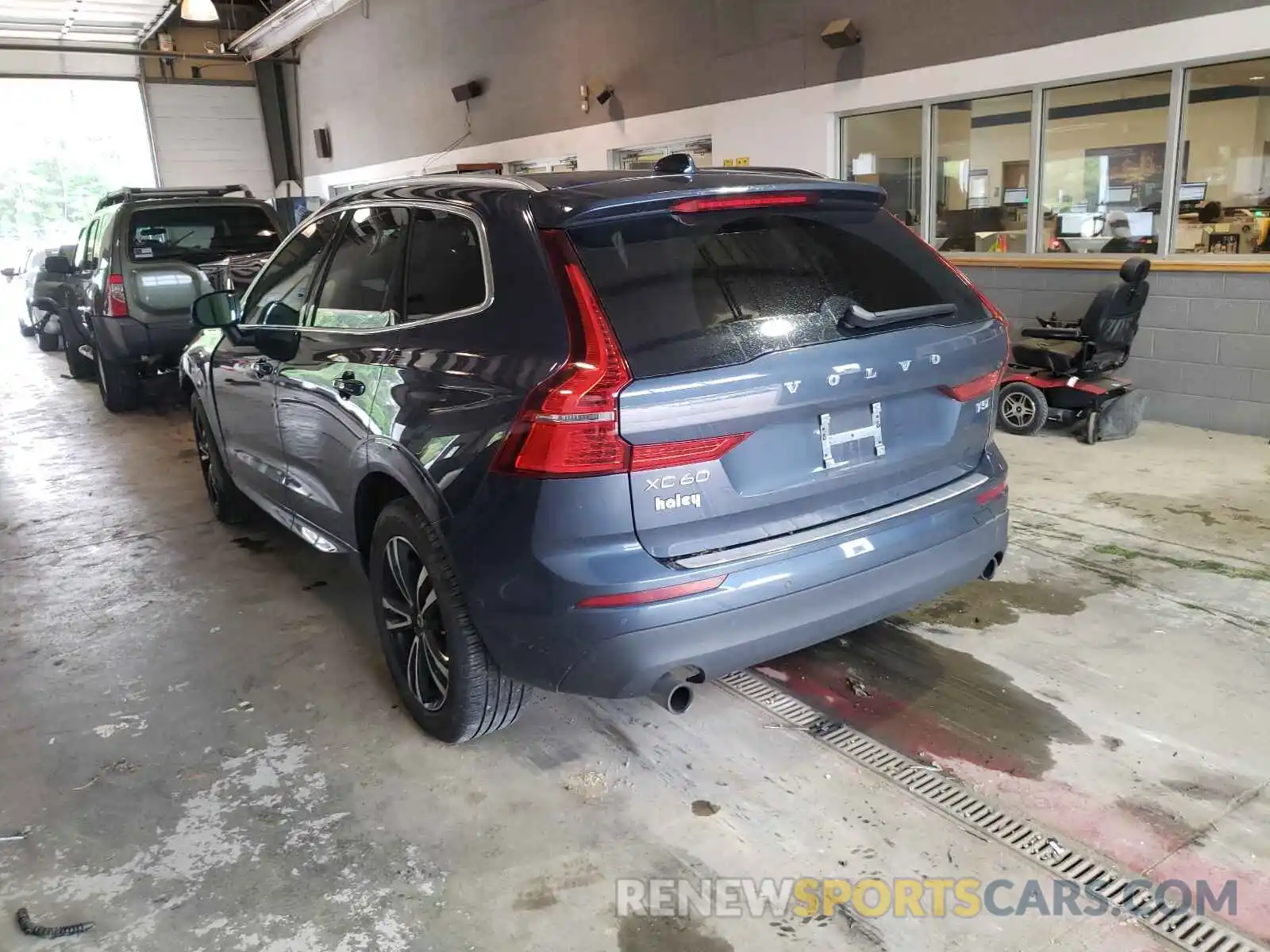 3 Photograph of a damaged car YV4102RK6M1686174 VOLVO XC60 2021