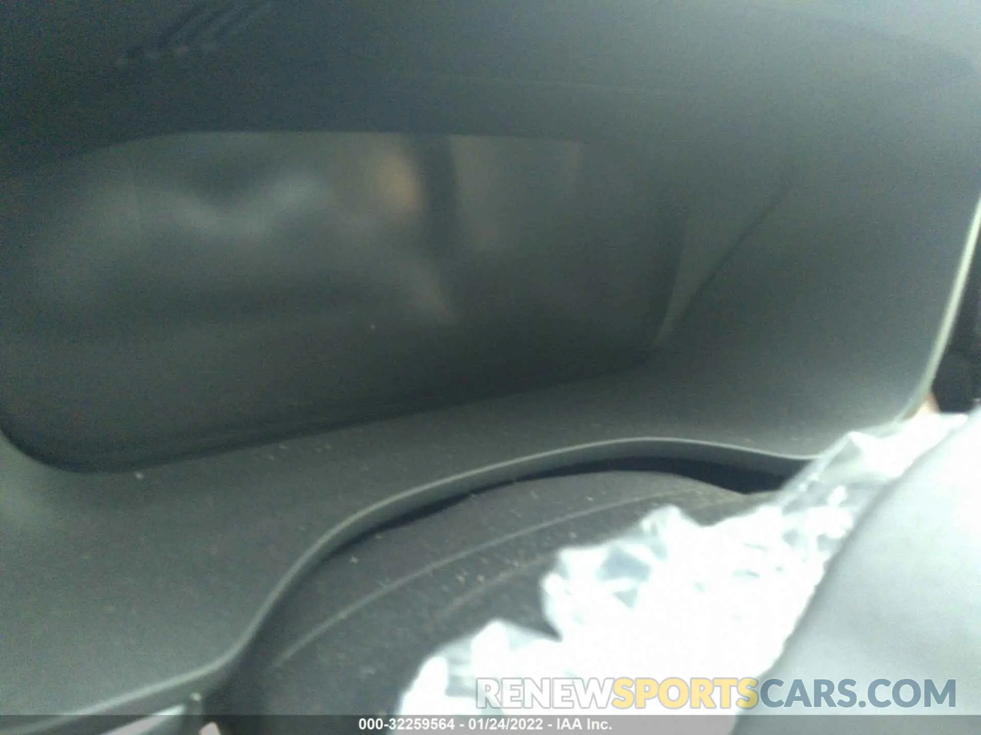 7 Photograph of a damaged car YV4102RK7M1798188 VOLVO XC60 2021