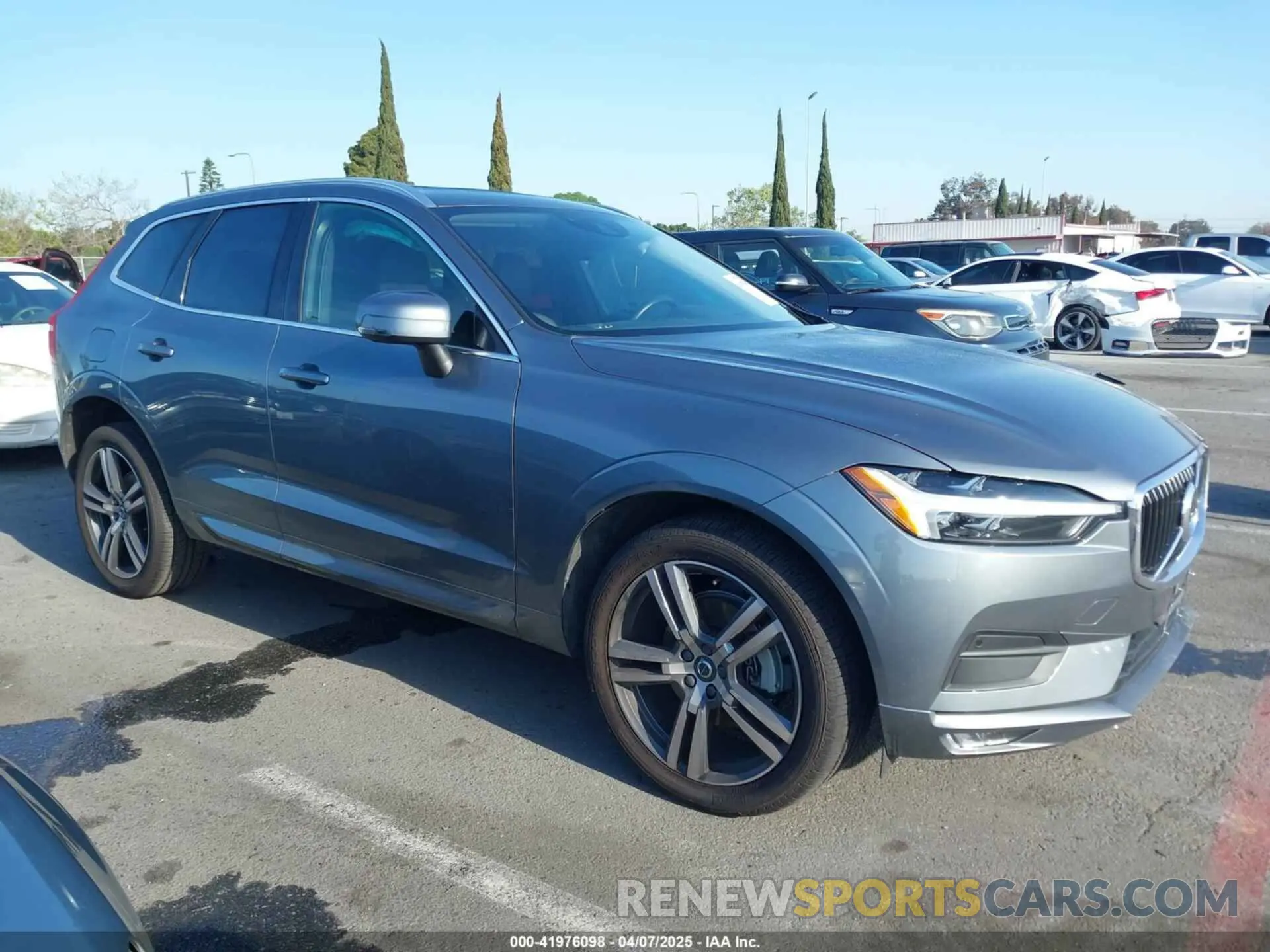 14 Photograph of a damaged car YV4102RK7M1860026 VOLVO XC60 2021