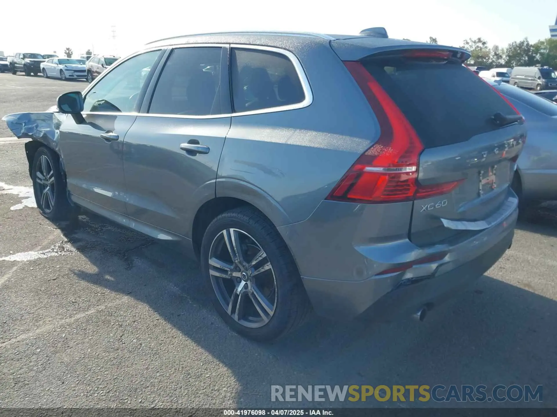 3 Photograph of a damaged car YV4102RK7M1860026 VOLVO XC60 2021