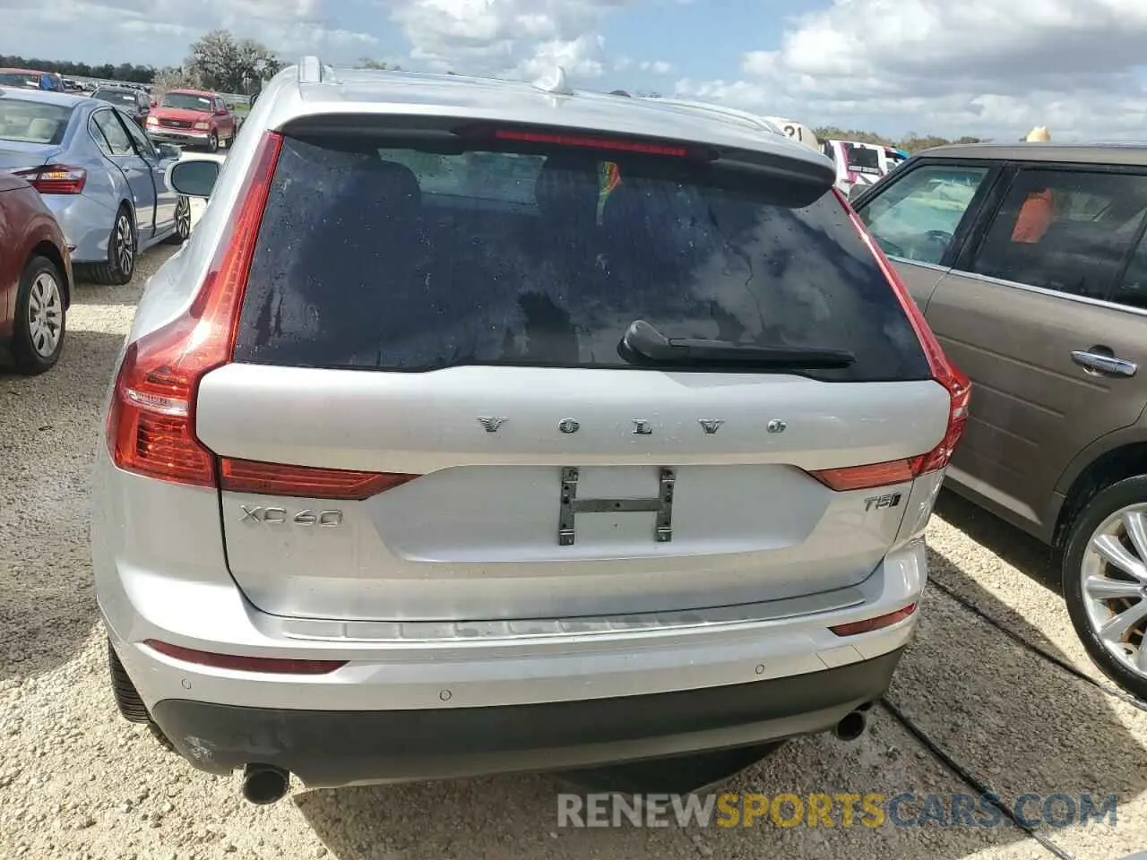 6 Photograph of a damaged car YV4102RK7M1875500 VOLVO XC60 2021