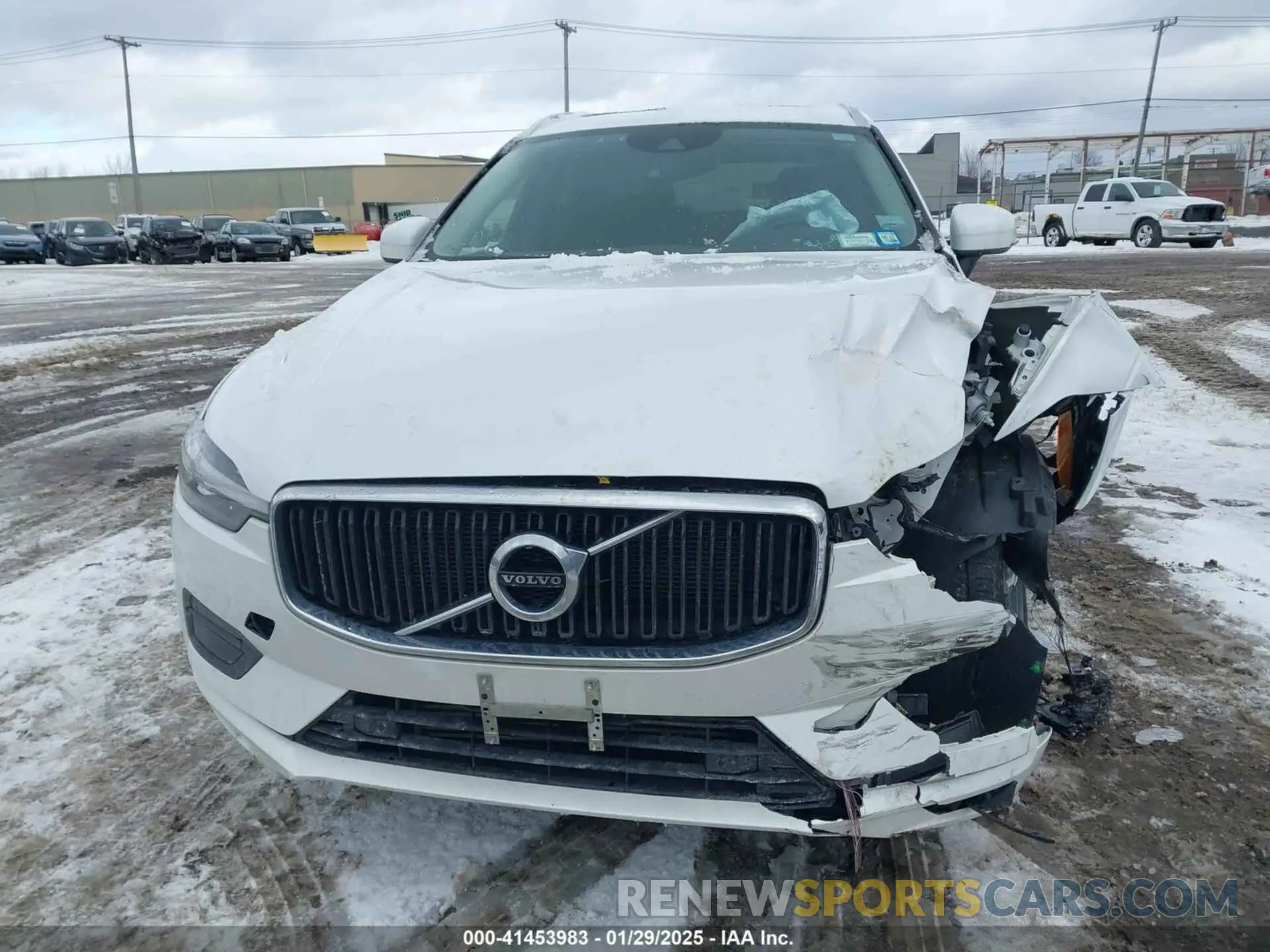 12 Photograph of a damaged car YV4102RKXM1864202 VOLVO XC60 2021