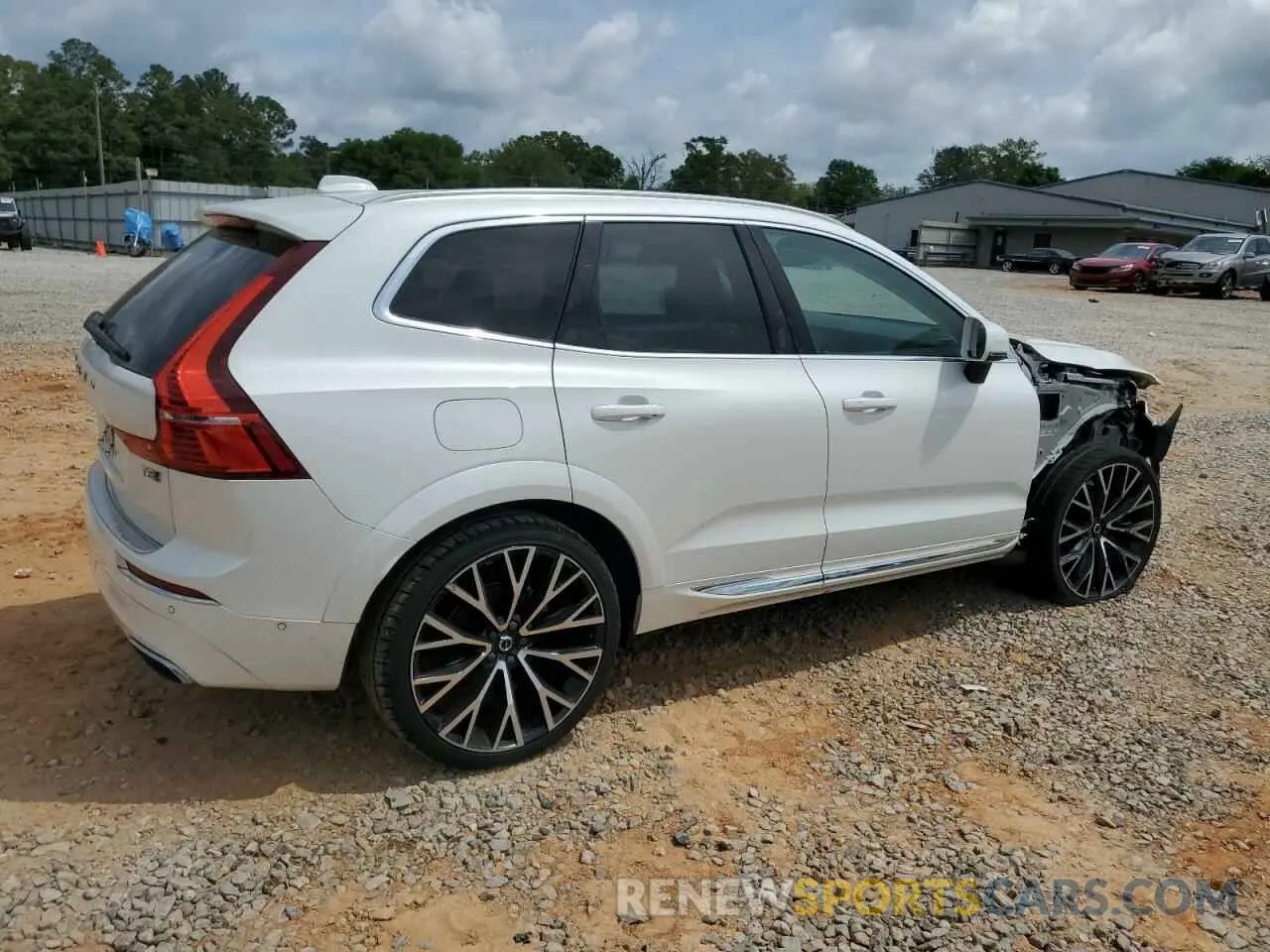 3 Photograph of a damaged car YV4102RL4M1681533 VOLVO XC60 2021