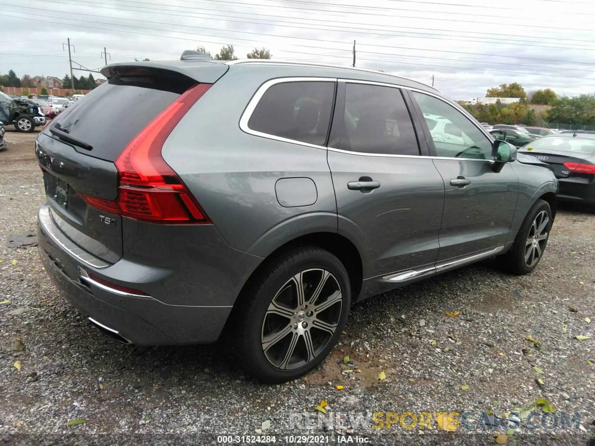 4 Photograph of a damaged car YV4102RL5M1684733 VOLVO XC60 2021