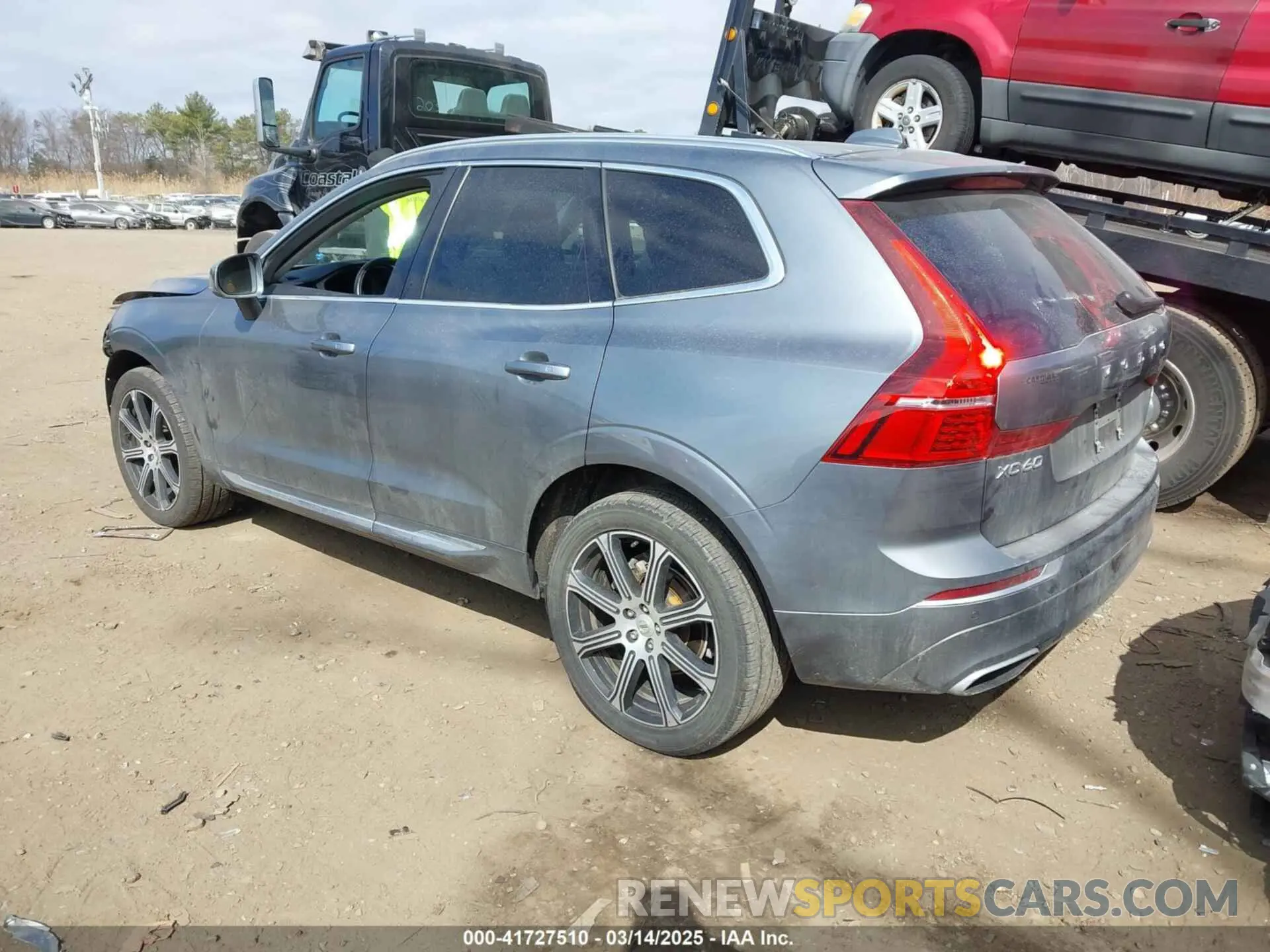 3 Photograph of a damaged car YV4102RL5M1810024 VOLVO XC60 2021