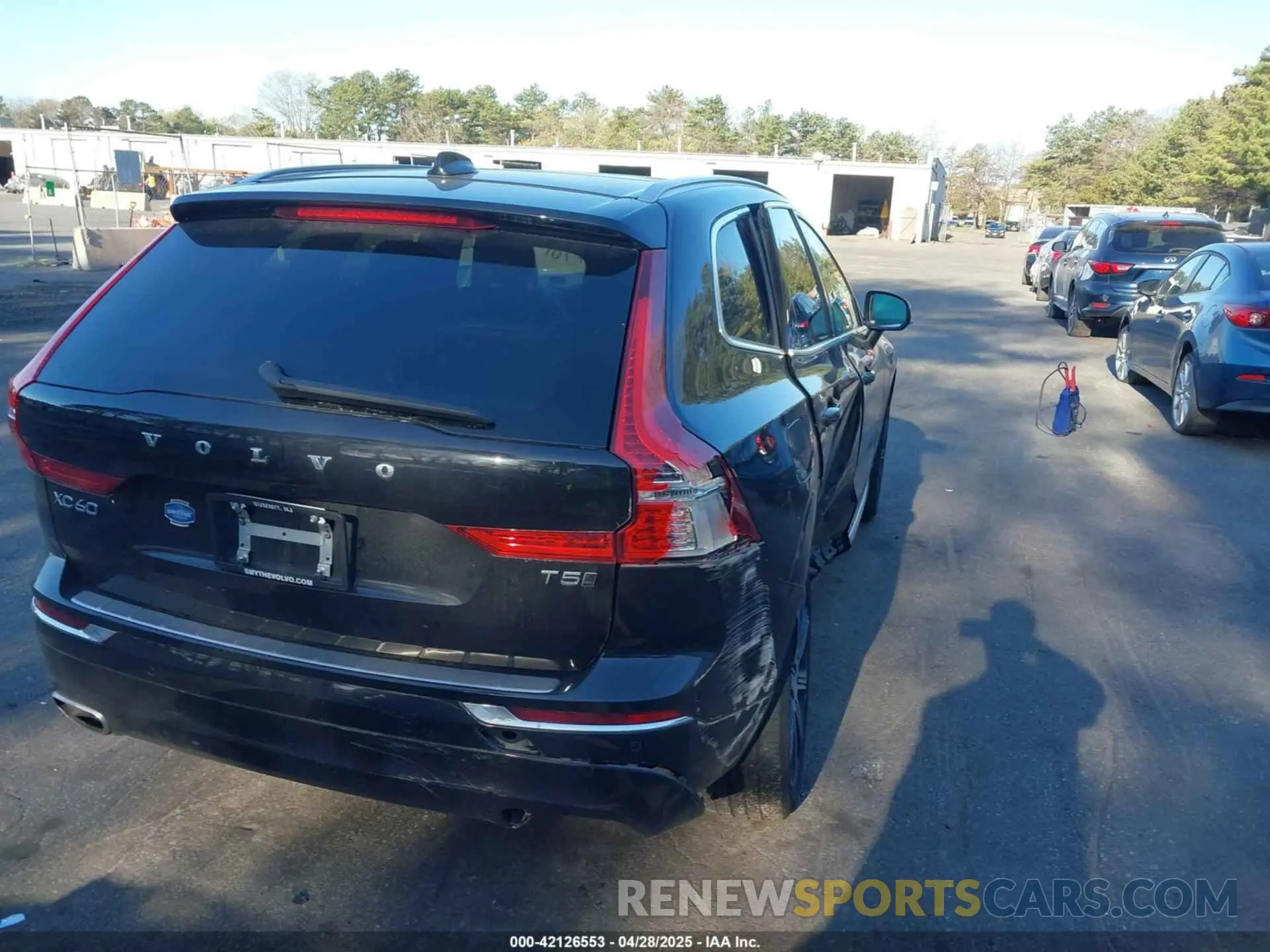 4 Photograph of a damaged car YV4102RL6M1682439 VOLVO XC60 2021