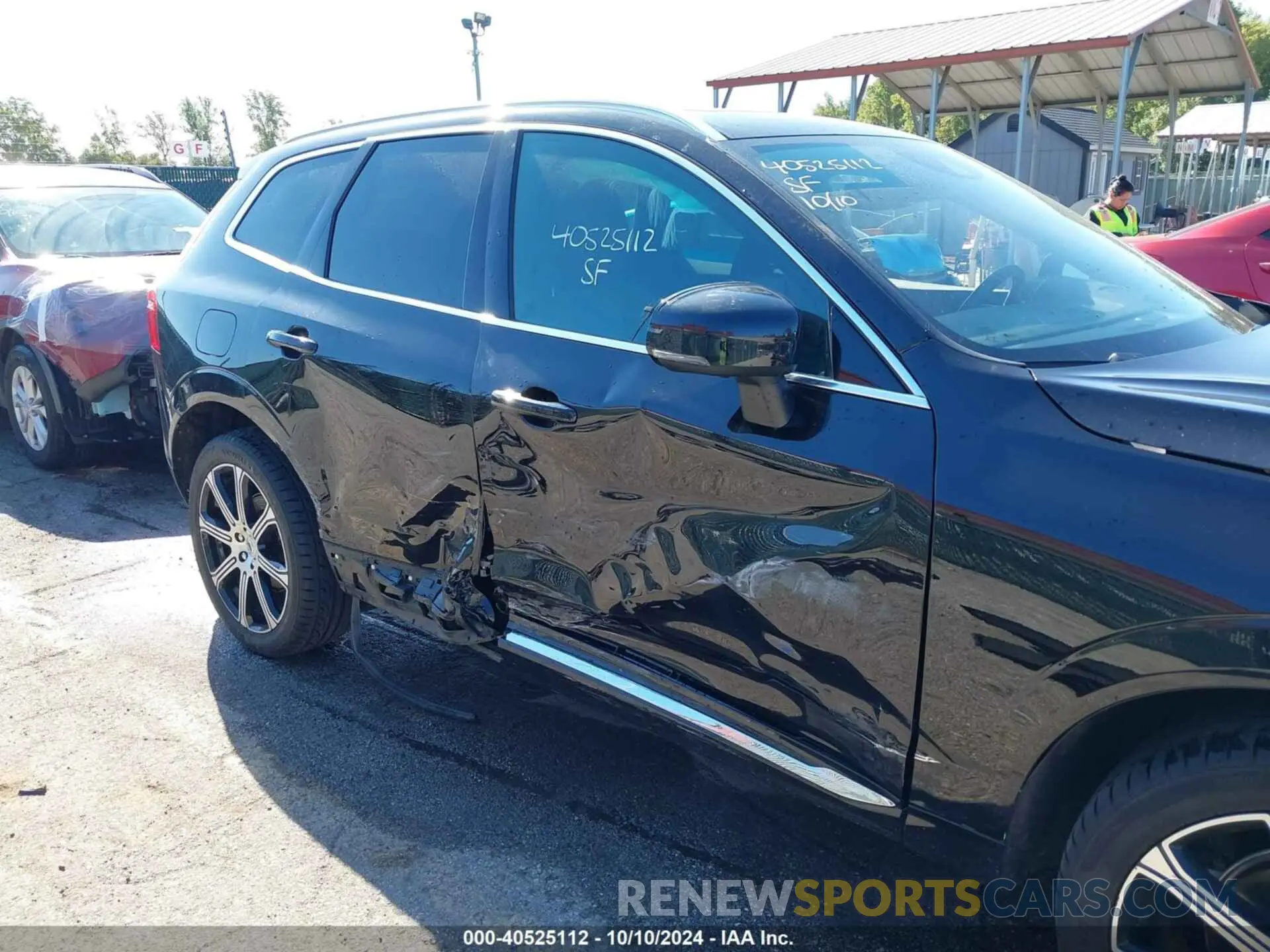 6 Photograph of a damaged car YV4102RL6M1749301 VOLVO XC60 2021