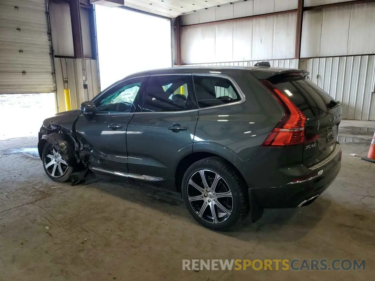 2 Photograph of a damaged car YV4102RL6M1887274 VOLVO XC60 2021