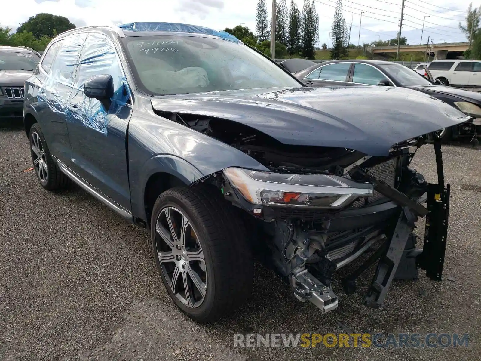 1 Photograph of a damaged car YV4102RL8M1709706 VOLVO XC60 2021