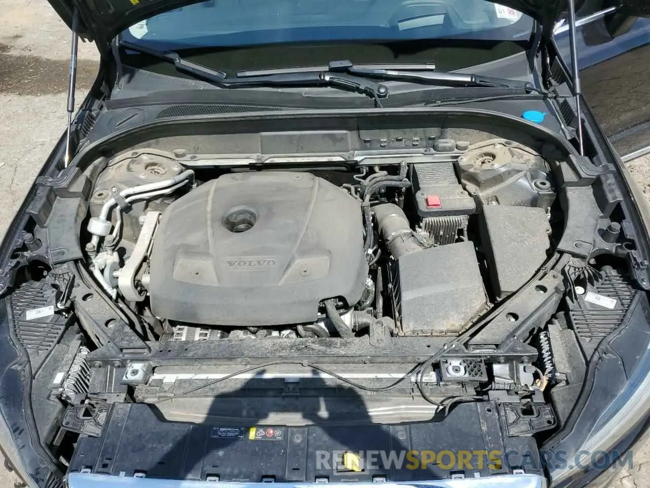 11 Photograph of a damaged car YV4102RL9M1871165 VOLVO XC60 2021