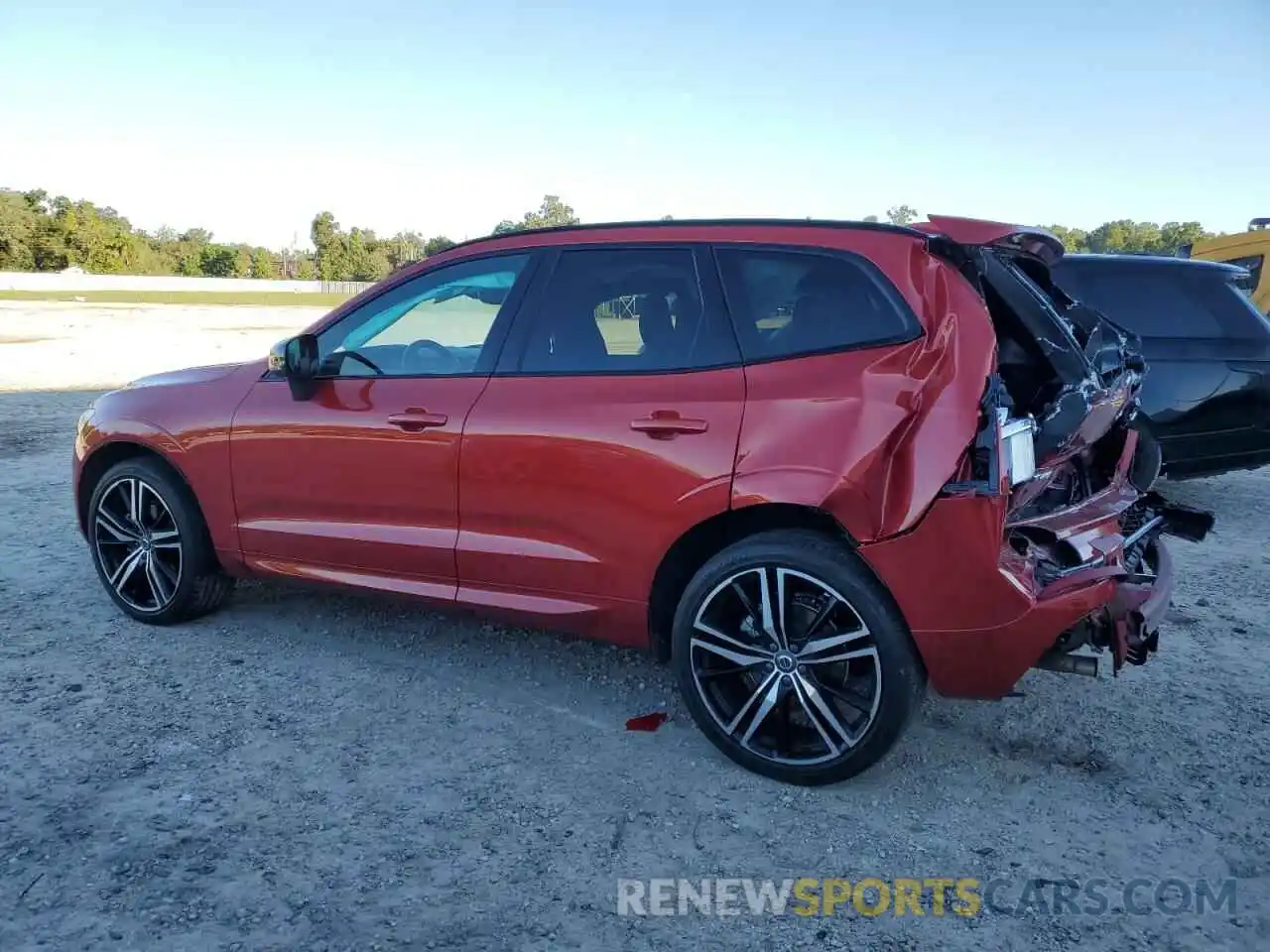 2 Photograph of a damaged car YV4102RM8M1830700 VOLVO XC60 2021