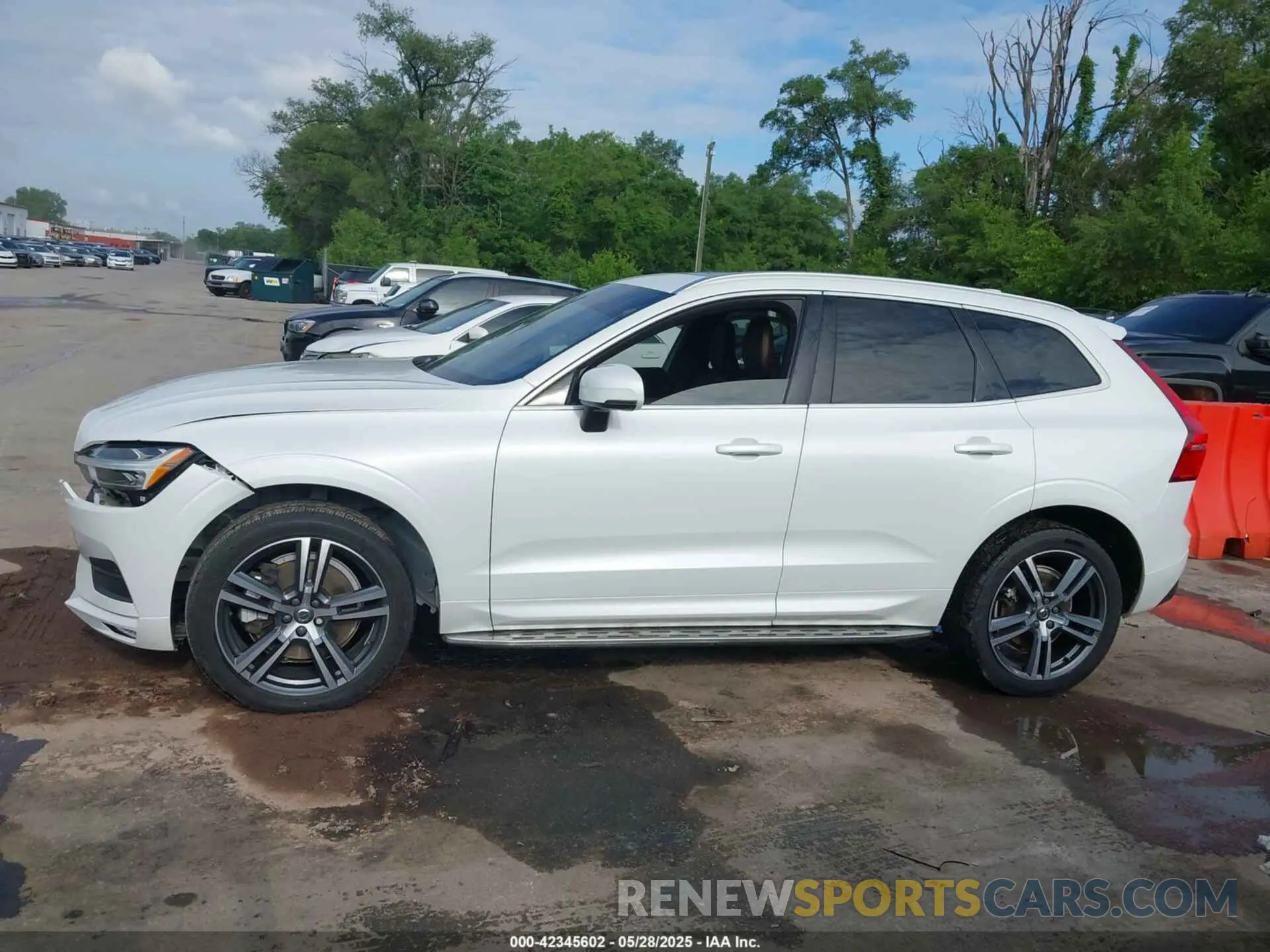 15 Photograph of a damaged car YV4A22RK8M1696361 VOLVO XC60 2021