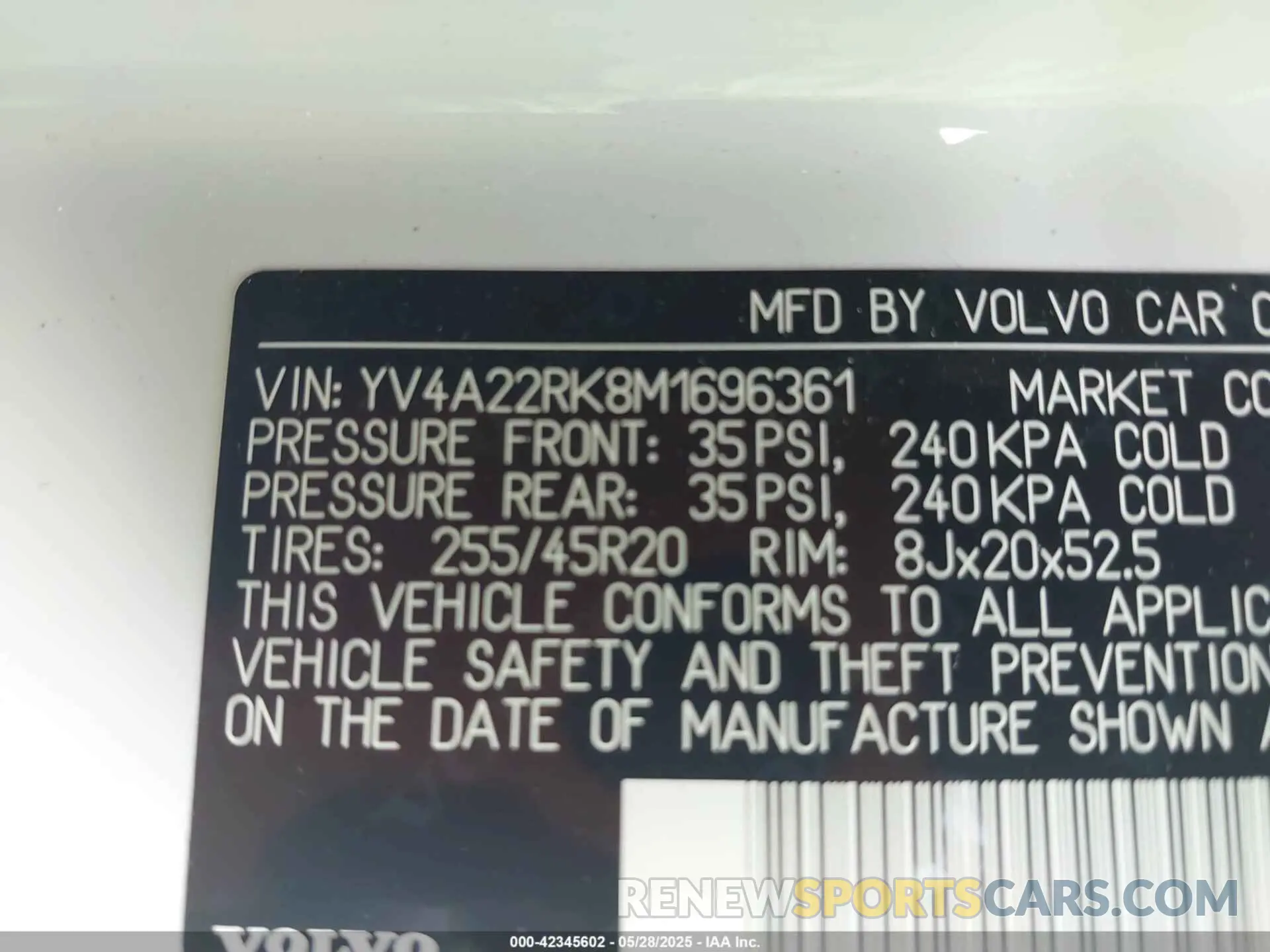 9 Photograph of a damaged car YV4A22RK8M1696361 VOLVO XC60 2021