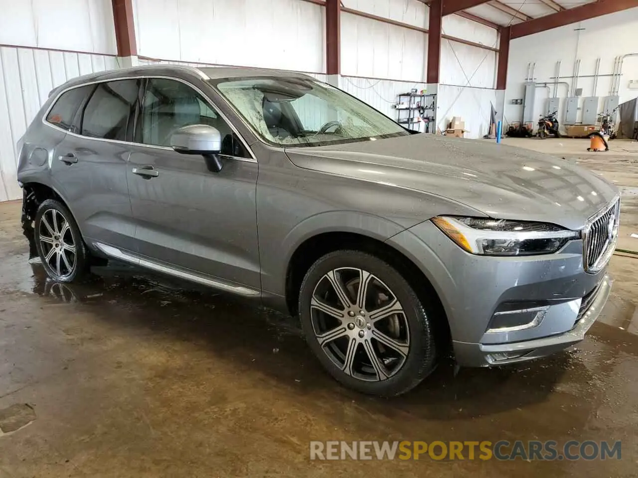 4 Photograph of a damaged car YV4A22RL1M1825047 VOLVO XC60 2021