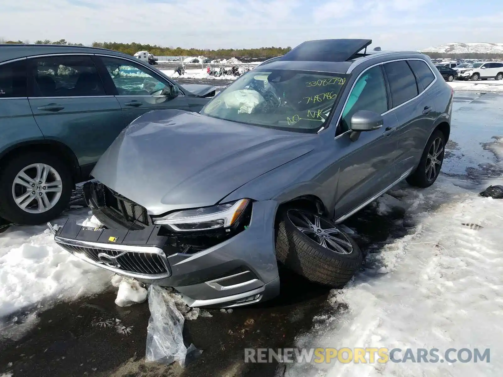 2 Photograph of a damaged car YV4A22RL4M1748786 VOLVO XC60 2021