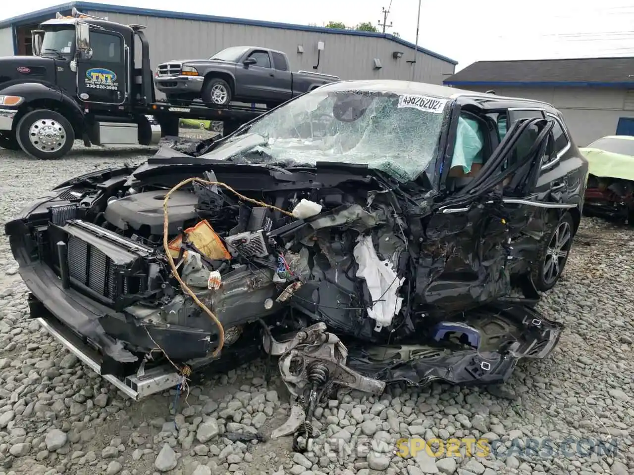 10 Photograph of a damaged car YV4A22RL5M1887308 VOLVO XC60 2021