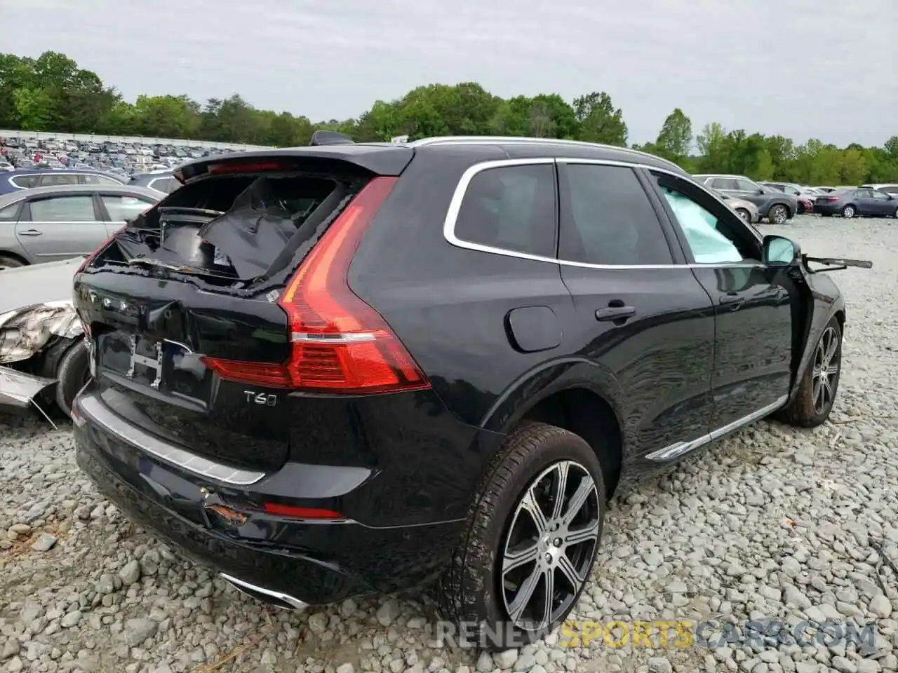 4 Photograph of a damaged car YV4A22RL5M1887308 VOLVO XC60 2021