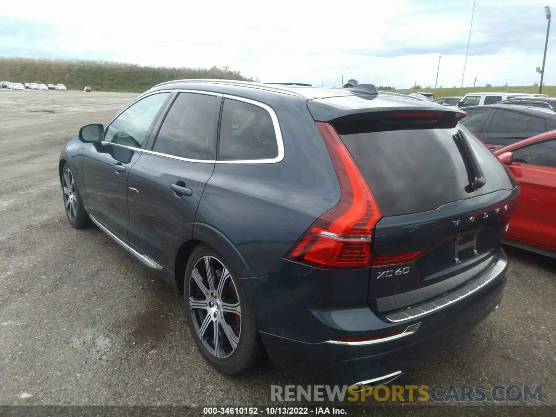 3 Photograph of a damaged car YV4BR0DL4M1676130 VOLVO XC60 2021