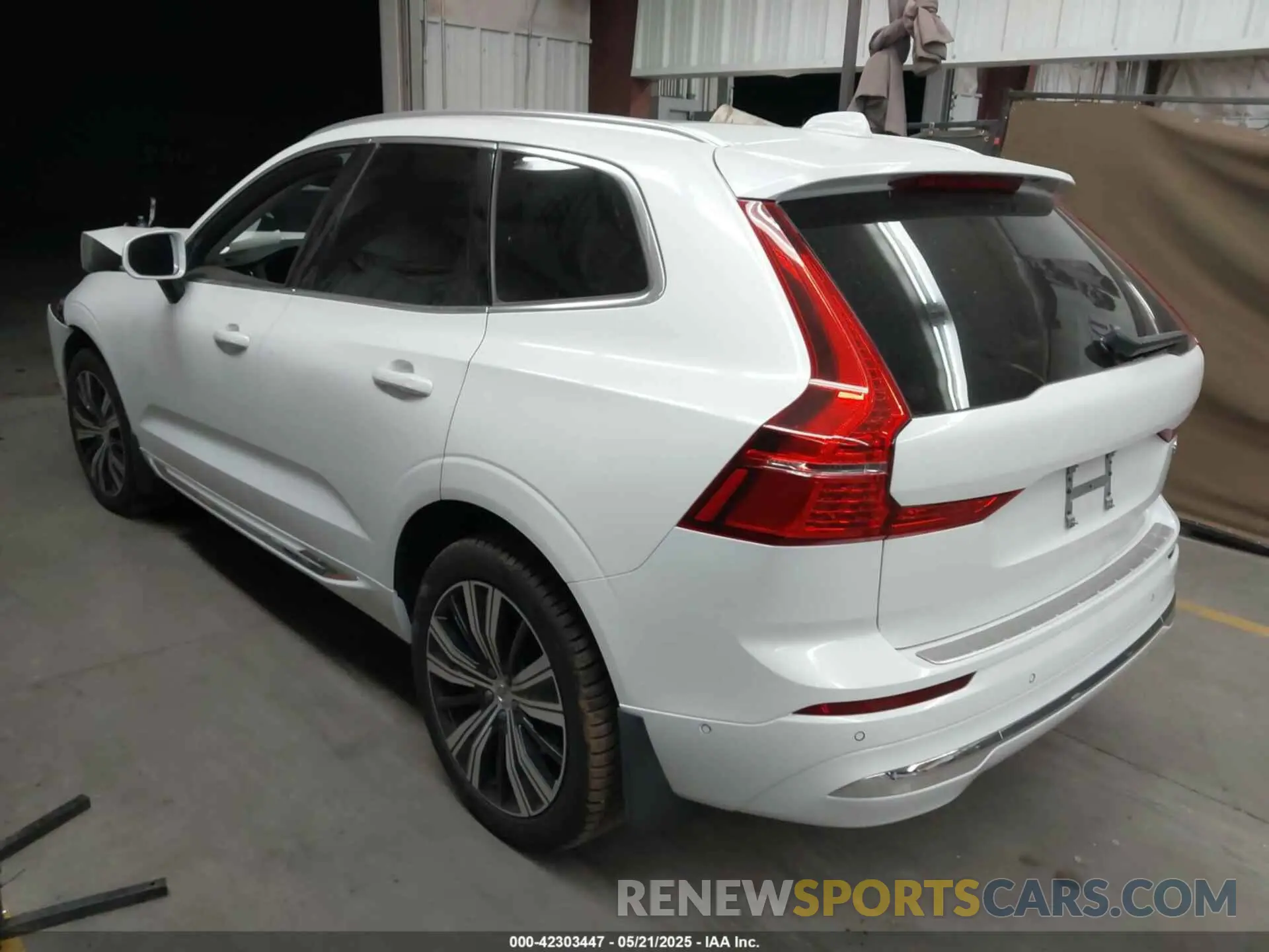 3 Photograph of a damaged car YV4062RL1N1947120 VOLVO XC60 2022