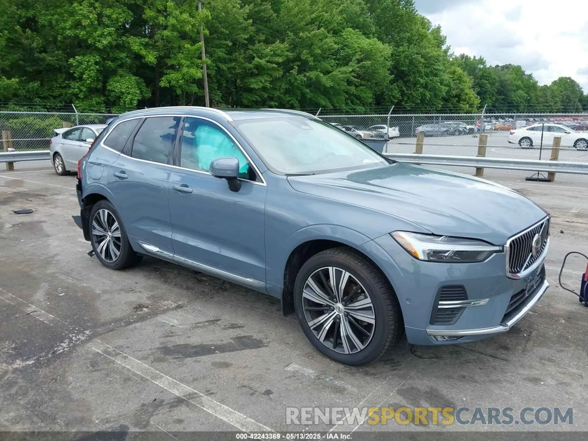 1 Photograph of a damaged car YV4062RL6N1954497 VOLVO XC60 2022