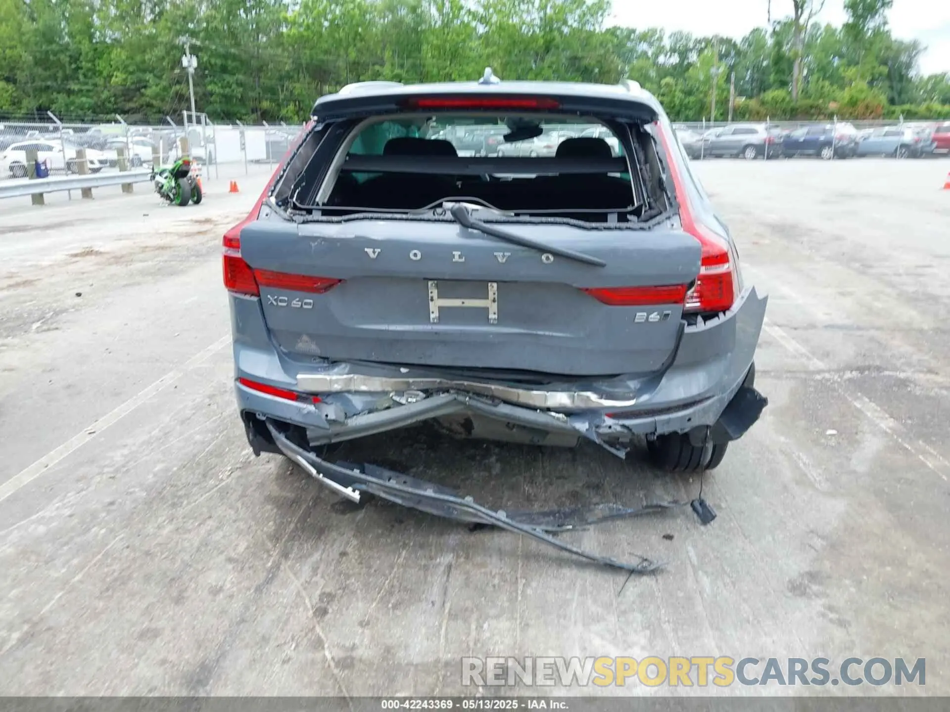15 Photograph of a damaged car YV4062RL6N1954497 VOLVO XC60 2022