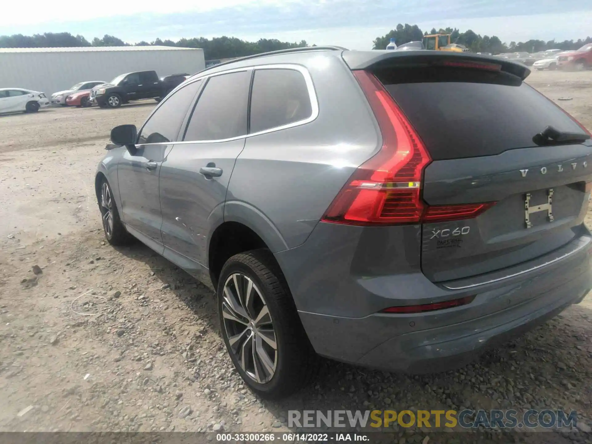 3 Photograph of a damaged car YV4L12DK6N1954820 VOLVO XC60 2022