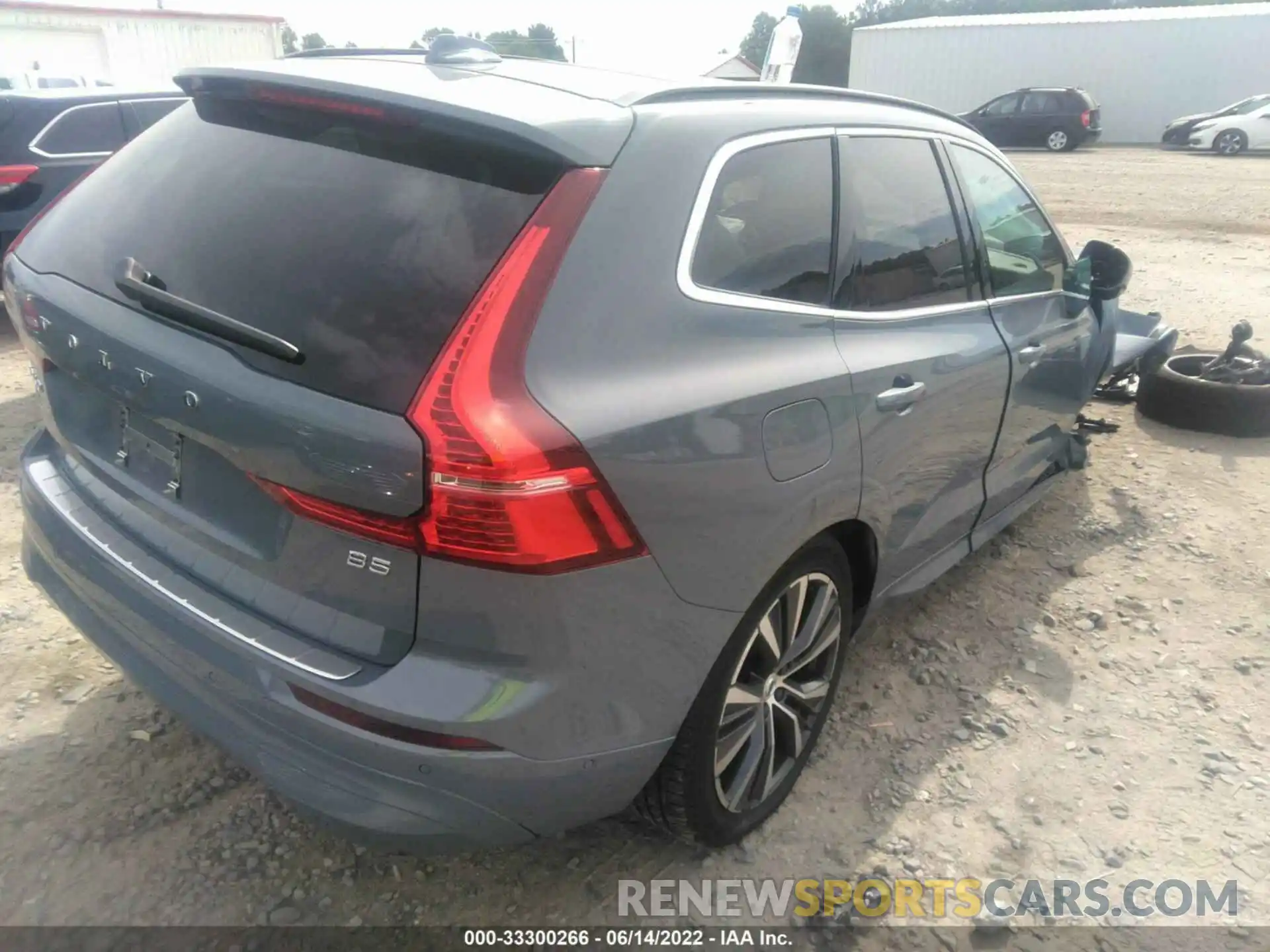 4 Photograph of a damaged car YV4L12DK6N1954820 VOLVO XC60 2022