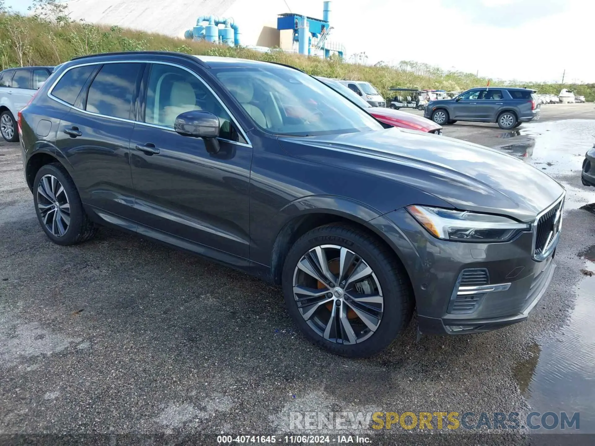 1 Photograph of a damaged car YV4L12DK9N1910083 VOLVO XC60 2022