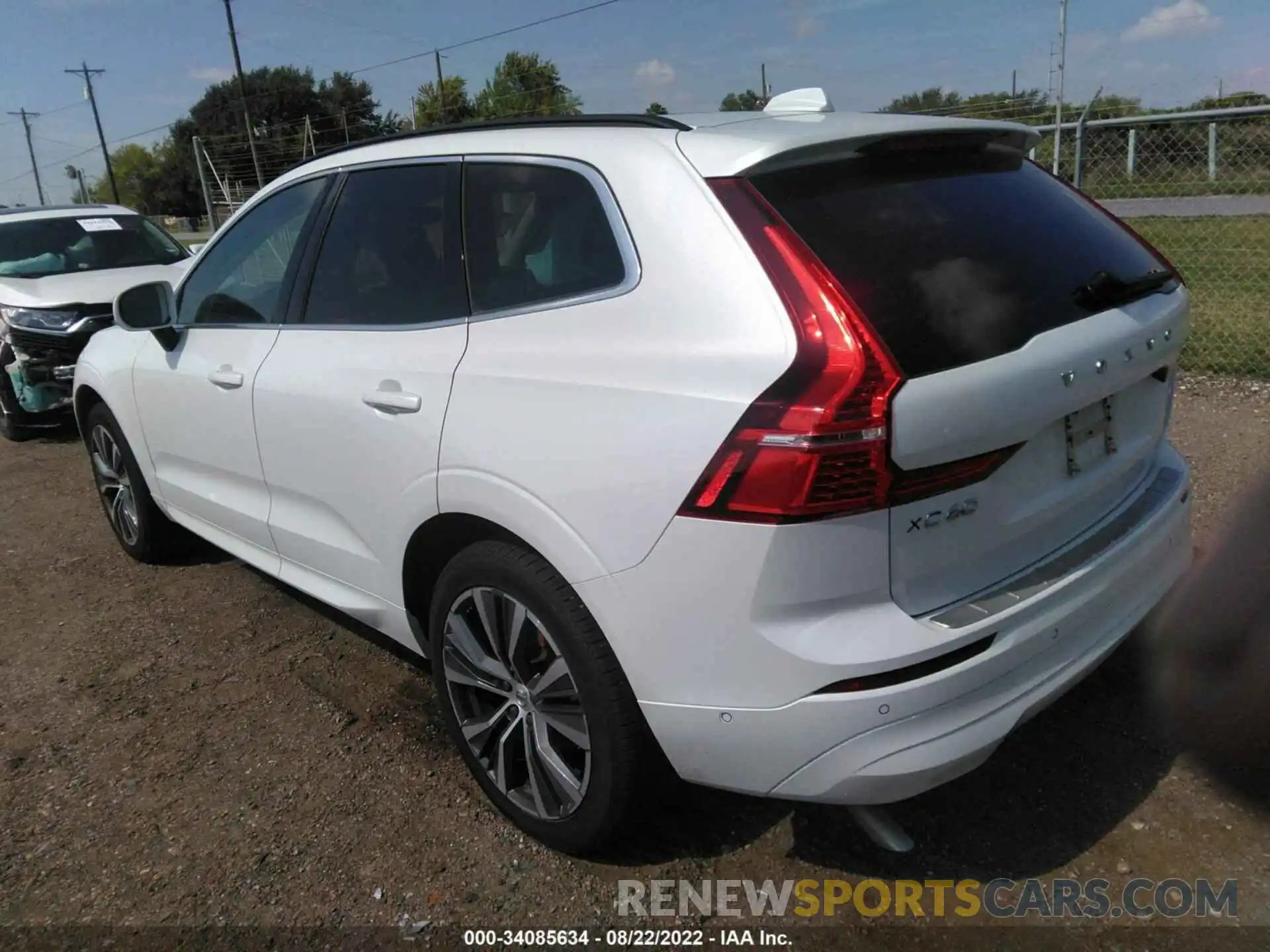 3 Photograph of a damaged car YV4L12DK9N1971787 VOLVO XC60 2022