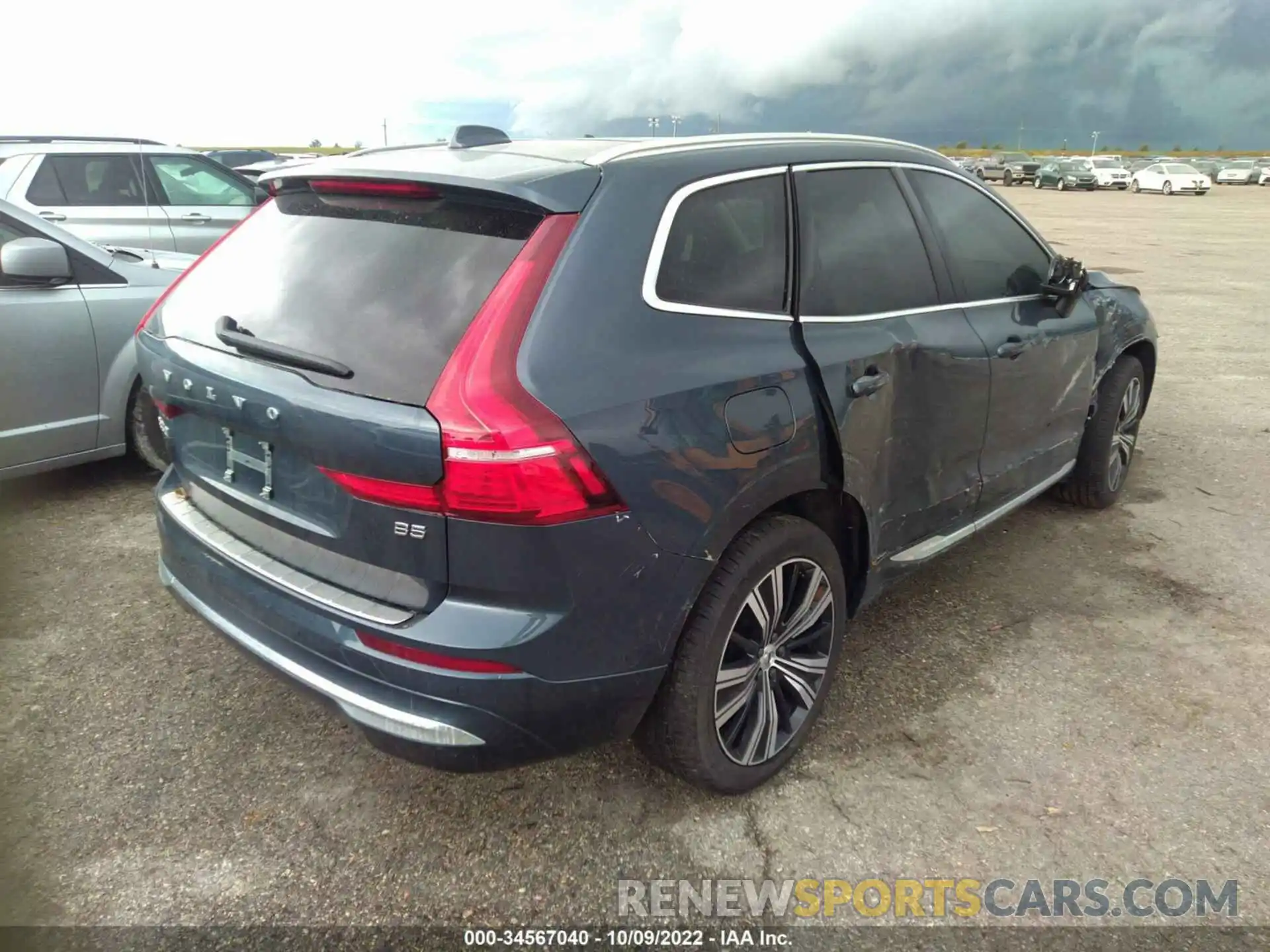 4 Photograph of a damaged car YV4L12DL0N1080375 VOLVO XC60 2022