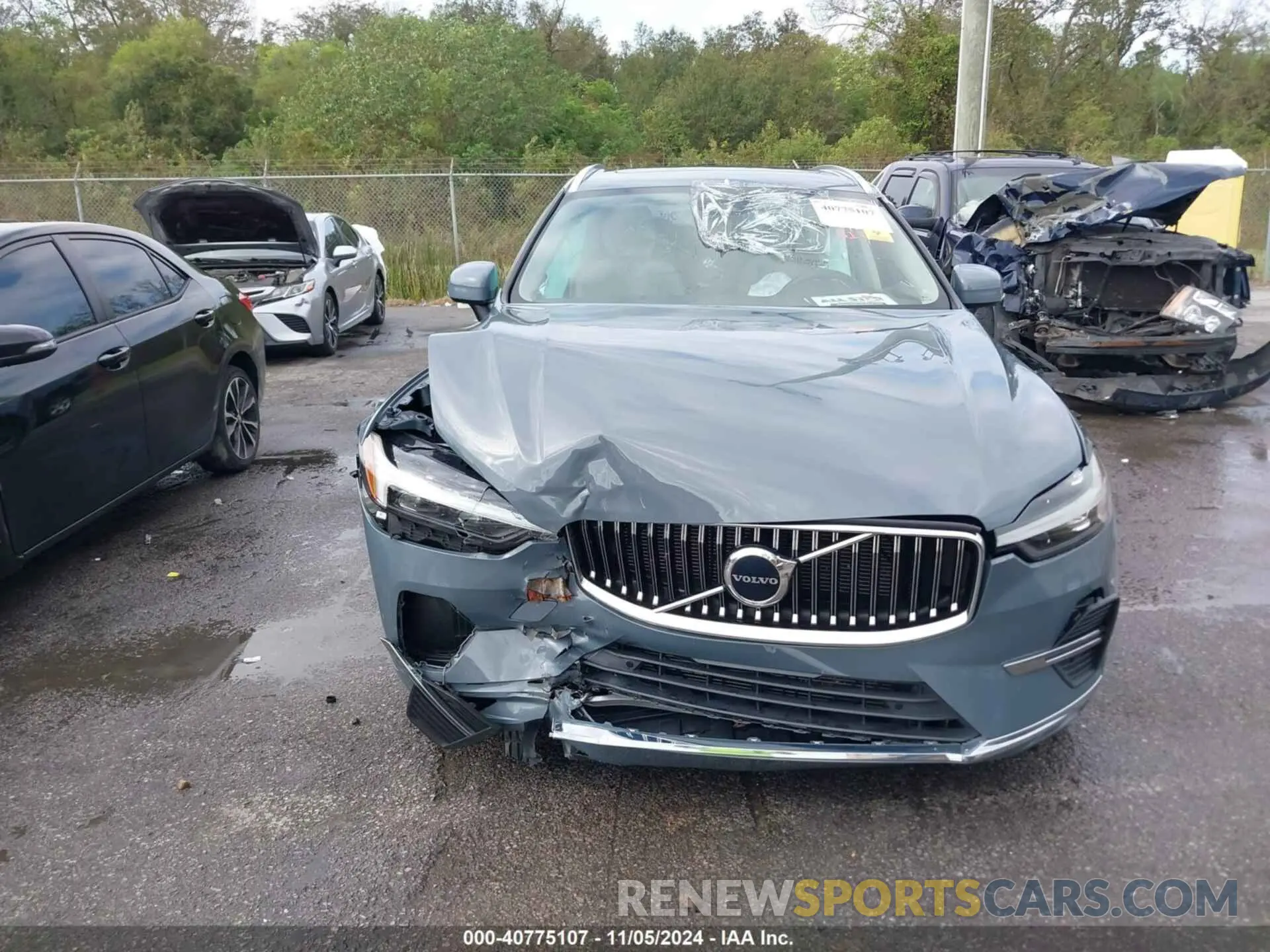 12 Photograph of a damaged car YV4L12DL2N1977715 VOLVO XC60 2022
