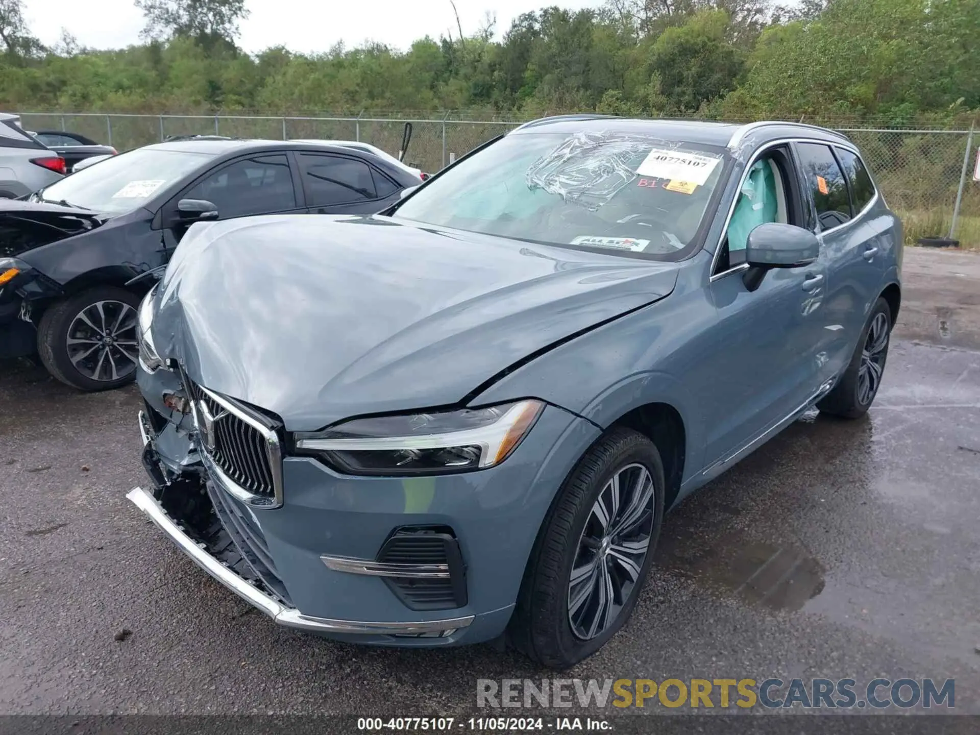 2 Photograph of a damaged car YV4L12DL2N1977715 VOLVO XC60 2022