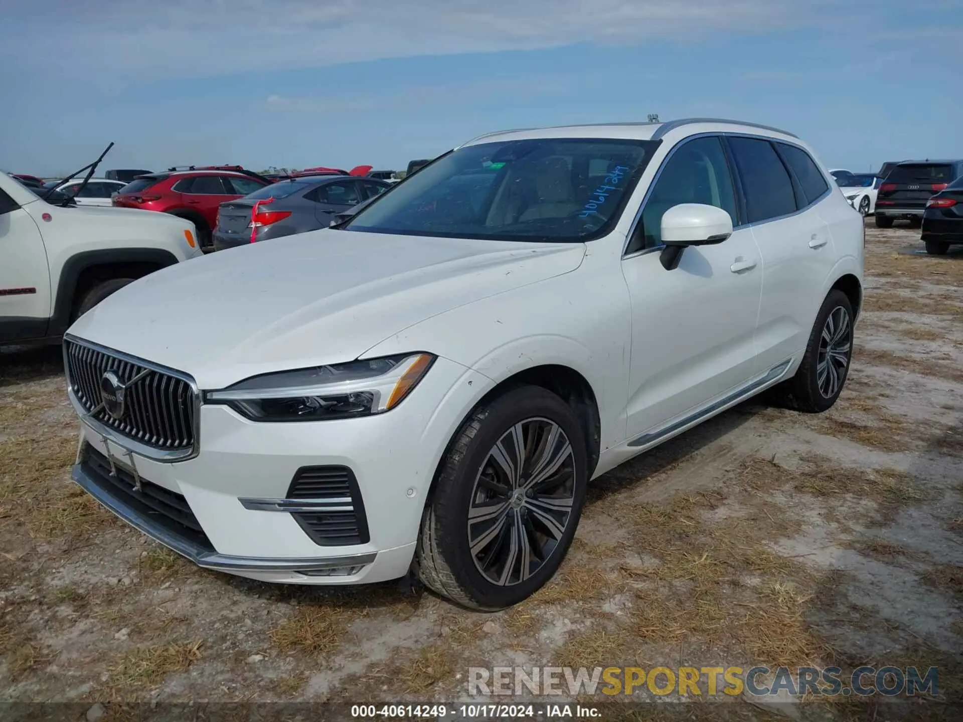 2 Photograph of a damaged car YV4L12DL7N1008766 VOLVO XC60 2022
