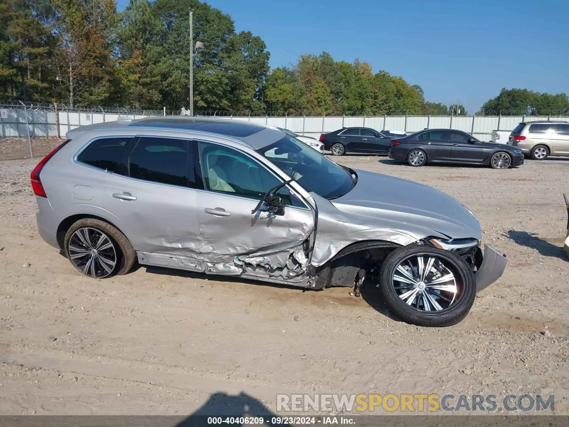 6 Photograph of a damaged car YV4L12DL9N1039744 VOLVO XC60 2022