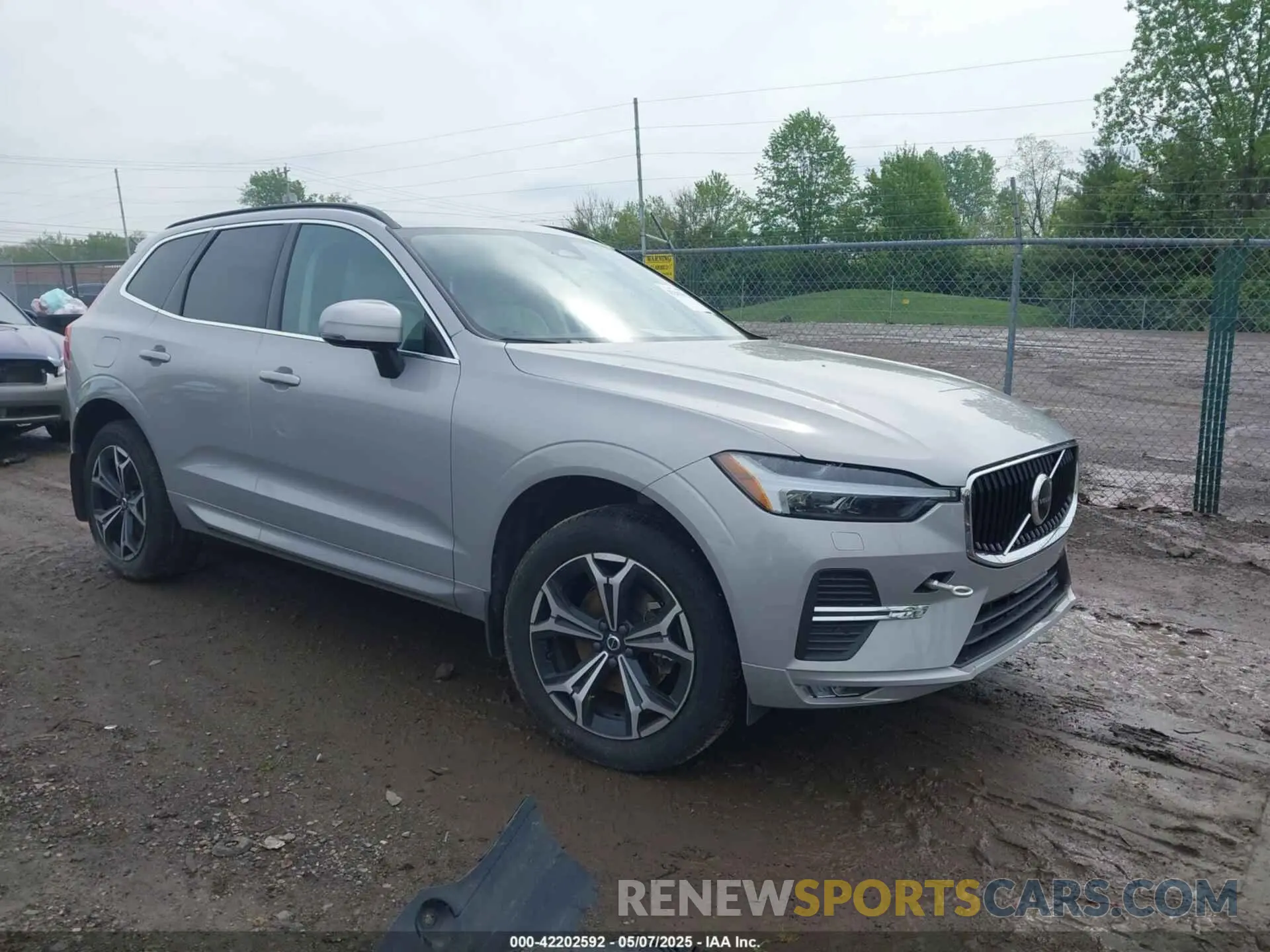 1 Photograph of a damaged car YV4L12RK0N1997610 VOLVO XC60 2022