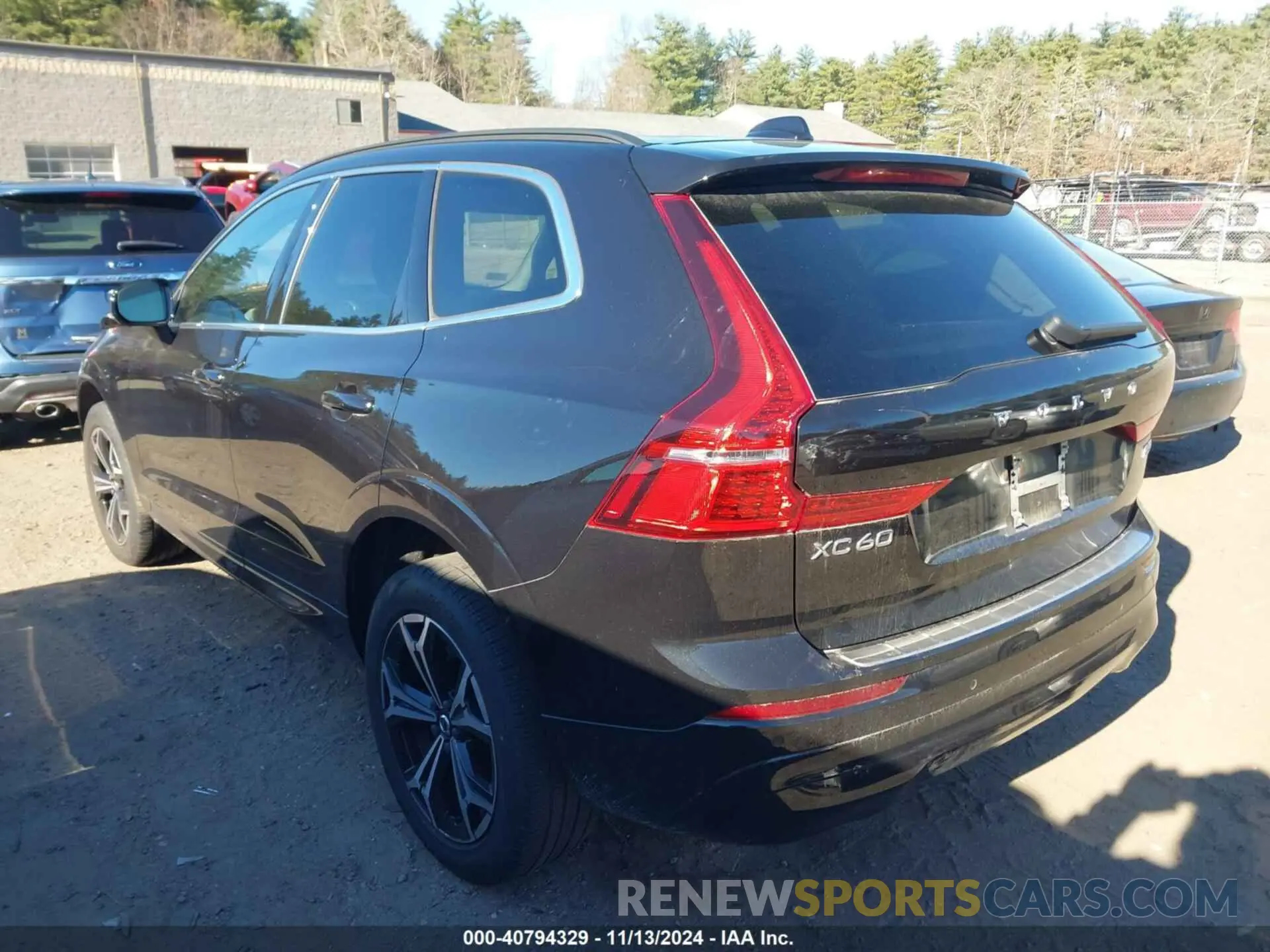 3 Photograph of a damaged car YV4L12RK2N1088980 VOLVO XC60 2022