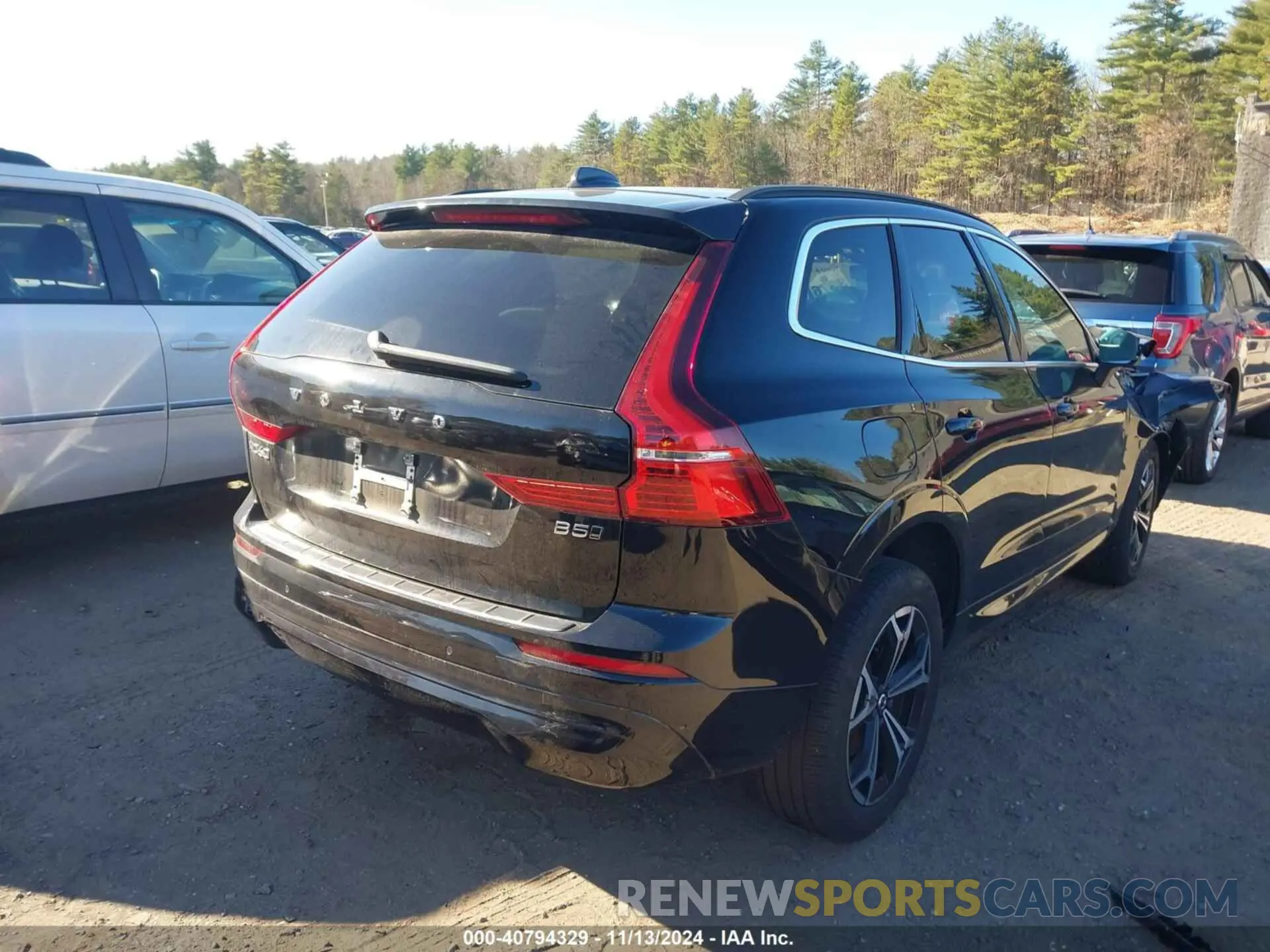 4 Photograph of a damaged car YV4L12RK2N1088980 VOLVO XC60 2022