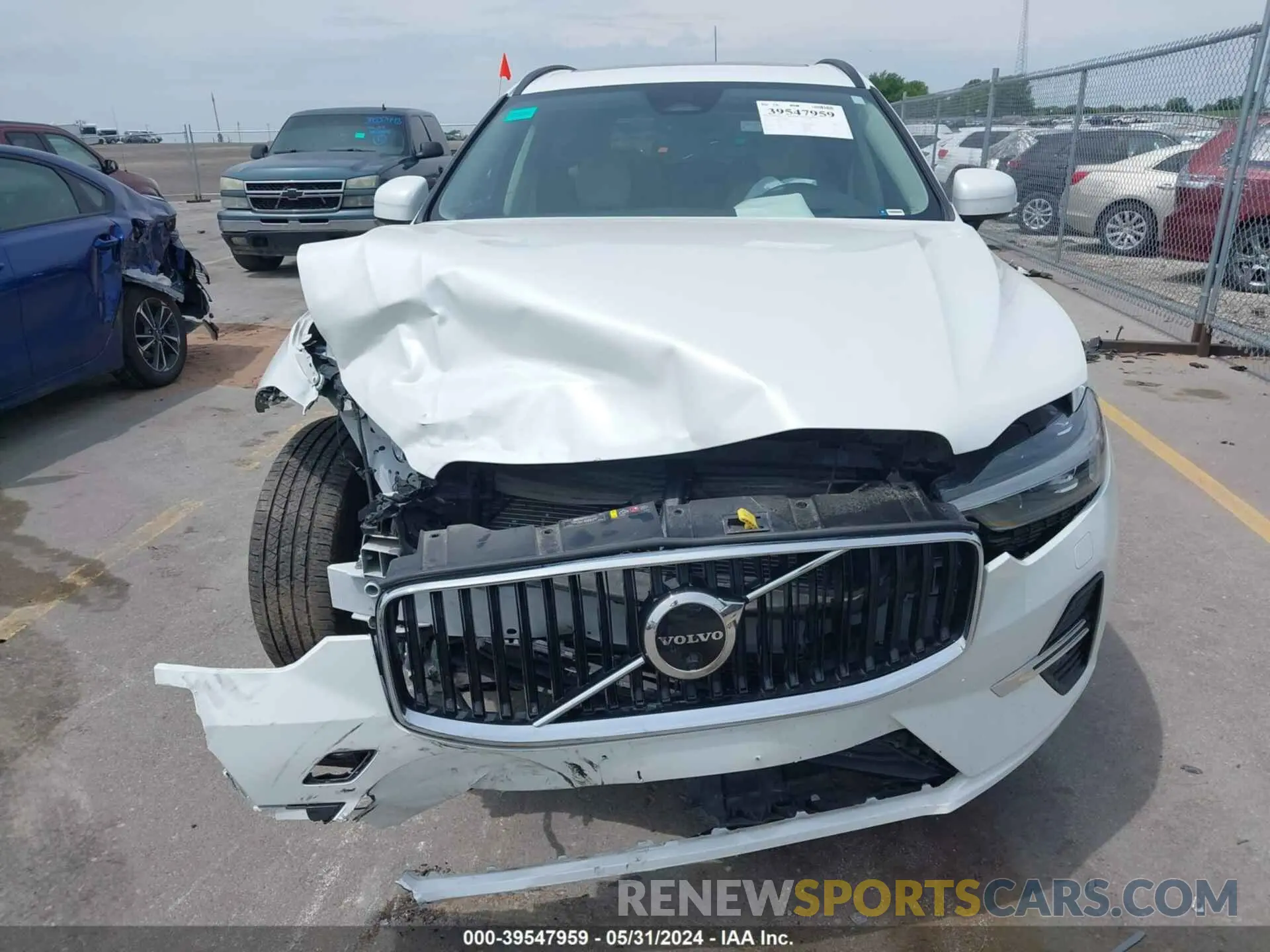 12 Photograph of a damaged car YV4L12RK2N1920804 VOLVO XC60 2022