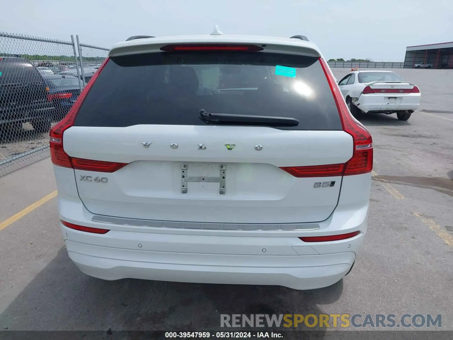 16 Photograph of a damaged car YV4L12RK2N1920804 VOLVO XC60 2022