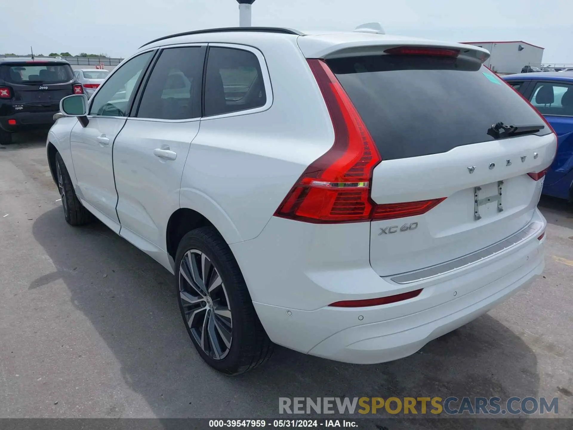 3 Photograph of a damaged car YV4L12RK2N1920804 VOLVO XC60 2022