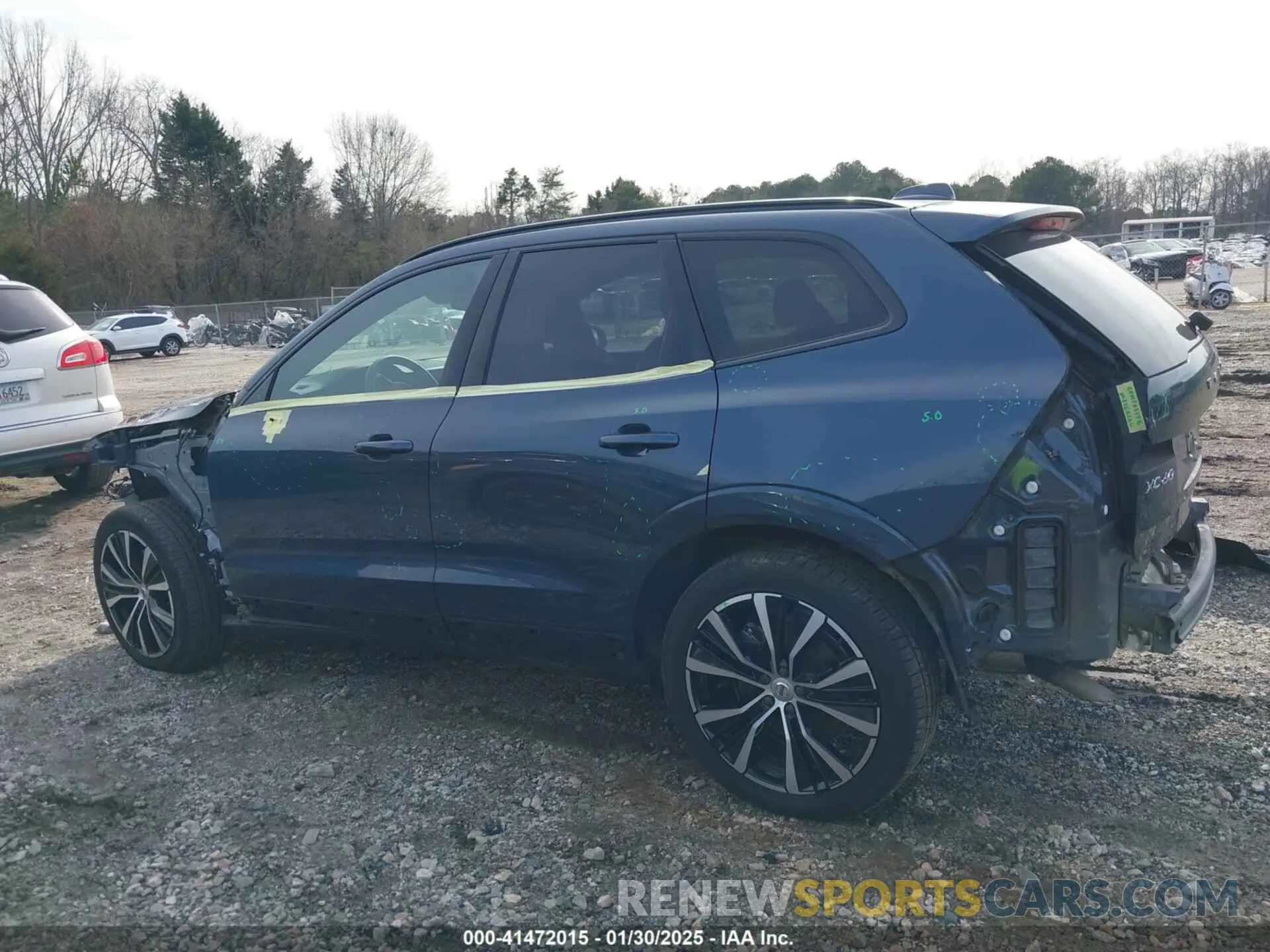 15 Photograph of a damaged car YV4062RX4P1341137 VOLVO XC60 2023