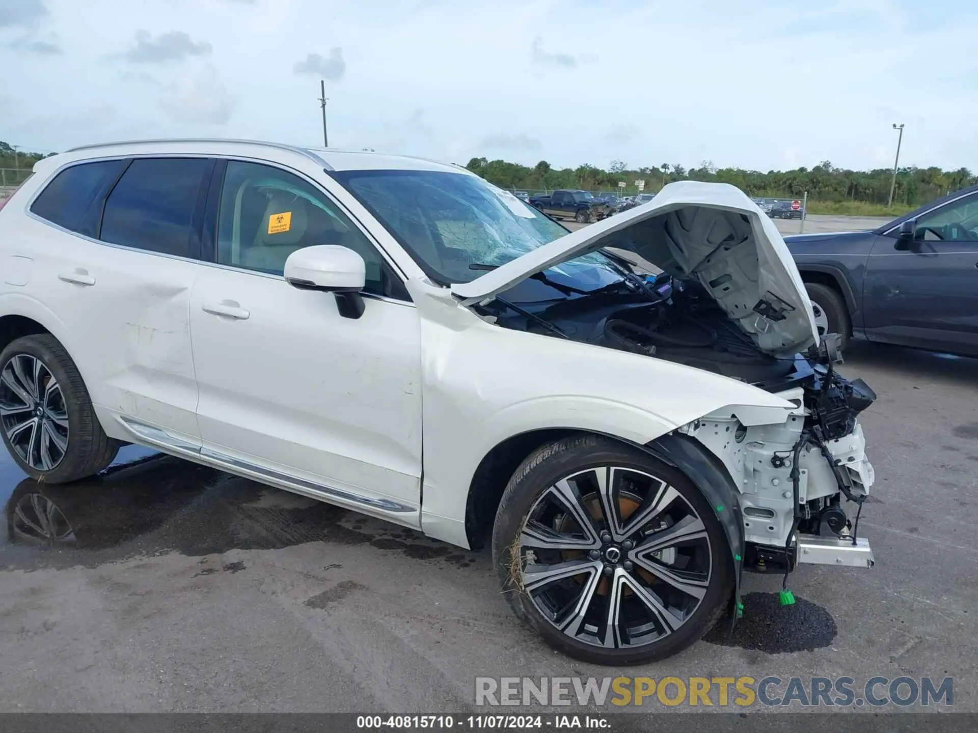 12 Photograph of a damaged car YV4L12DA1P1340199 VOLVO XC60 2023