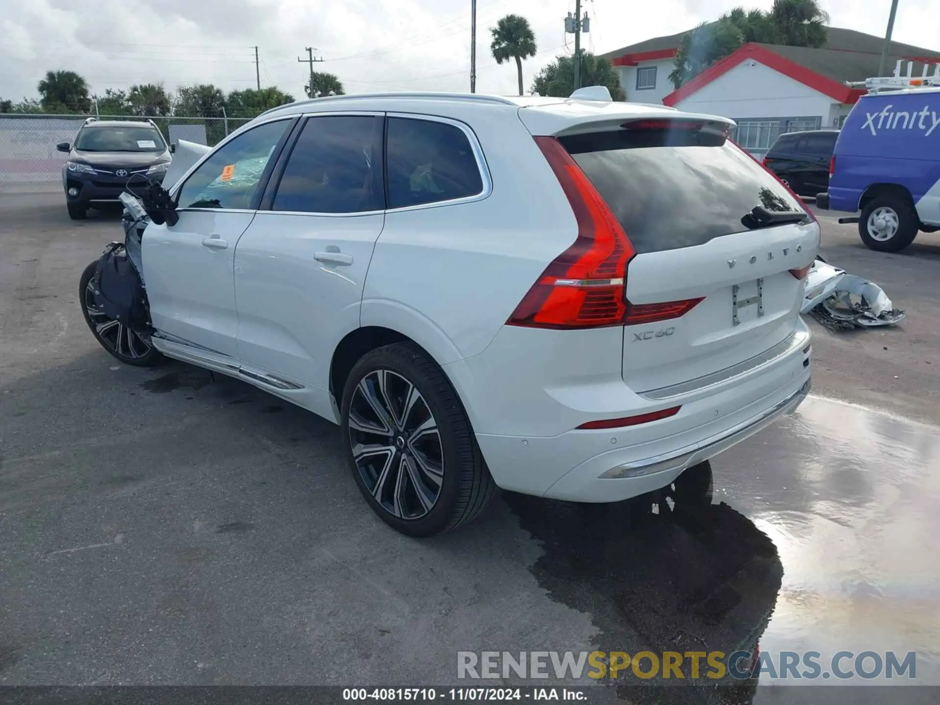 3 Photograph of a damaged car YV4L12DA1P1340199 VOLVO XC60 2023