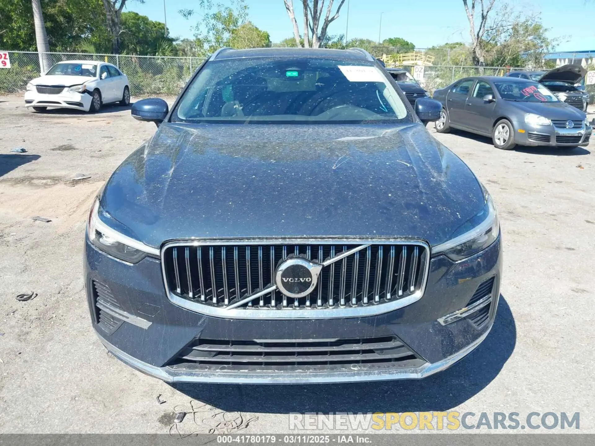 12 Photograph of a damaged car YV4L12DE1P1373903 VOLVO XC60 2023