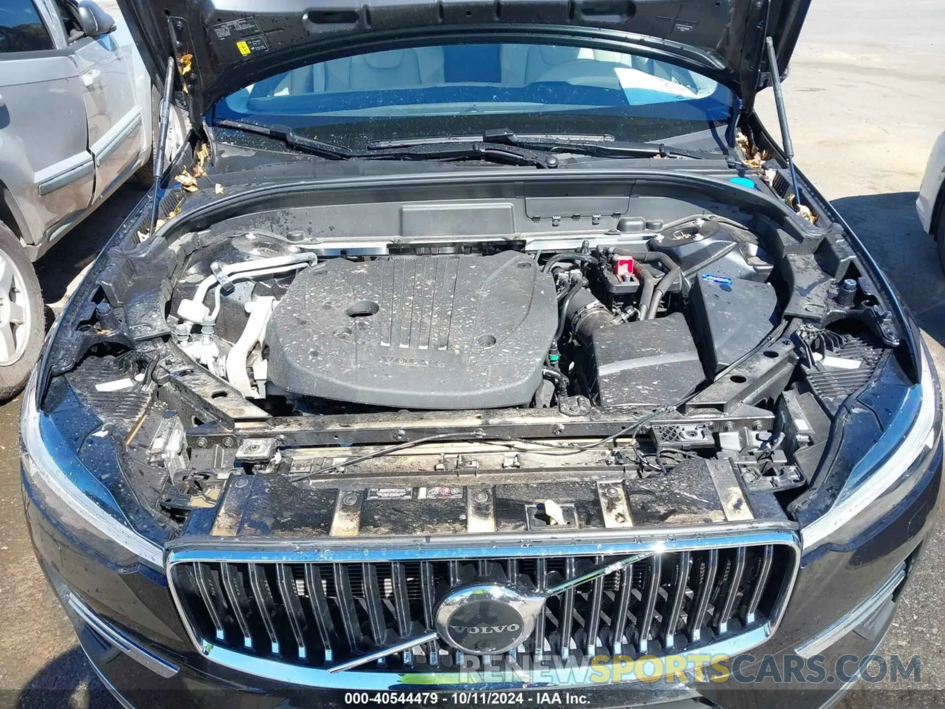 10 Photograph of a damaged car YV4L12DN5P1198099 VOLVO XC60 2023