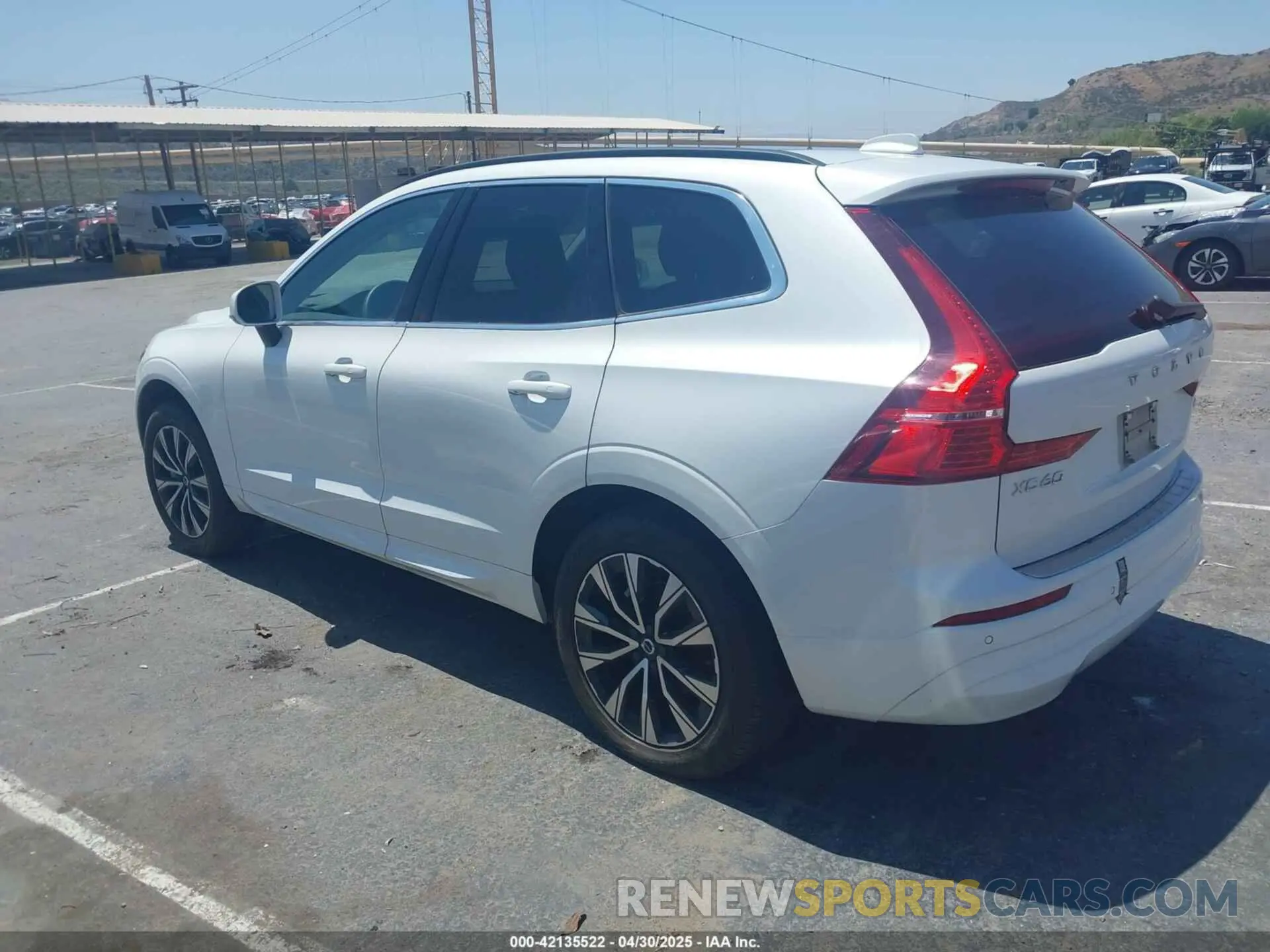 3 Photograph of a damaged car YV4L12DV4P1211246 VOLVO XC60 2023